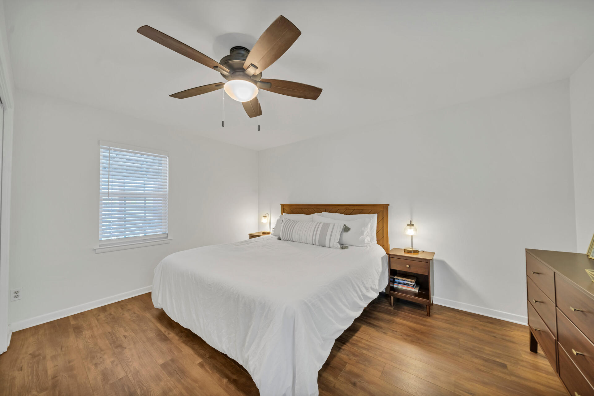 WINTHROP PLACE - Residential