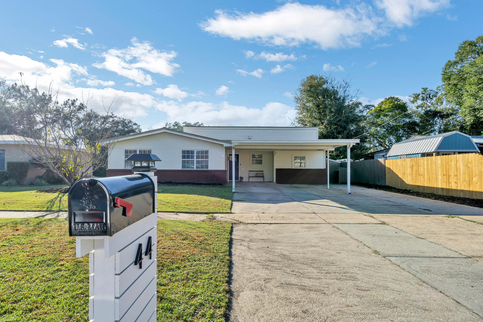 WINTHROP PLACE - Residential