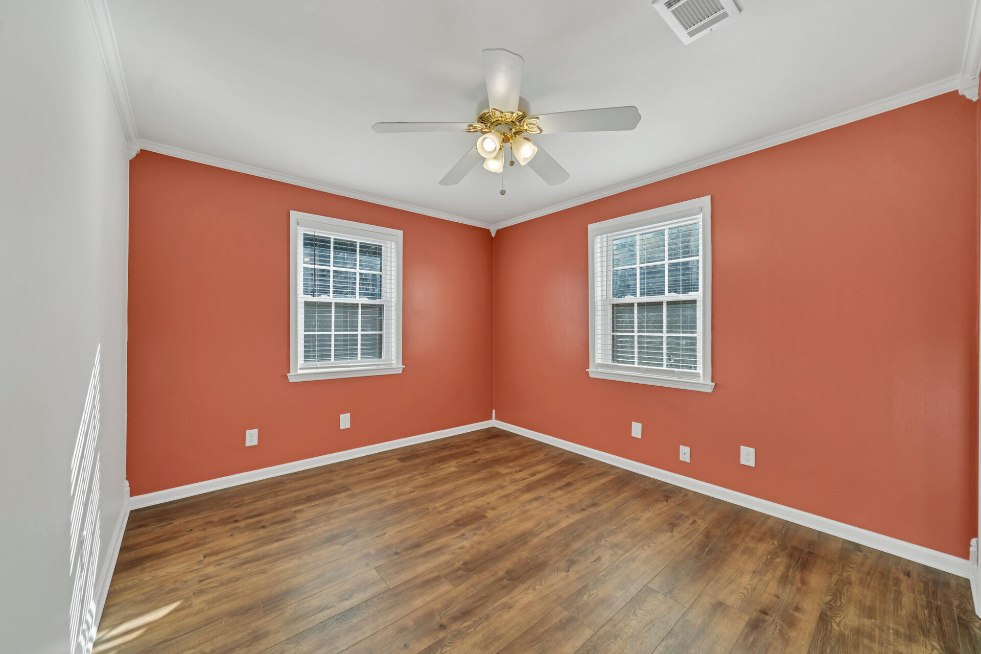 WINTHROP PLACE - Residential