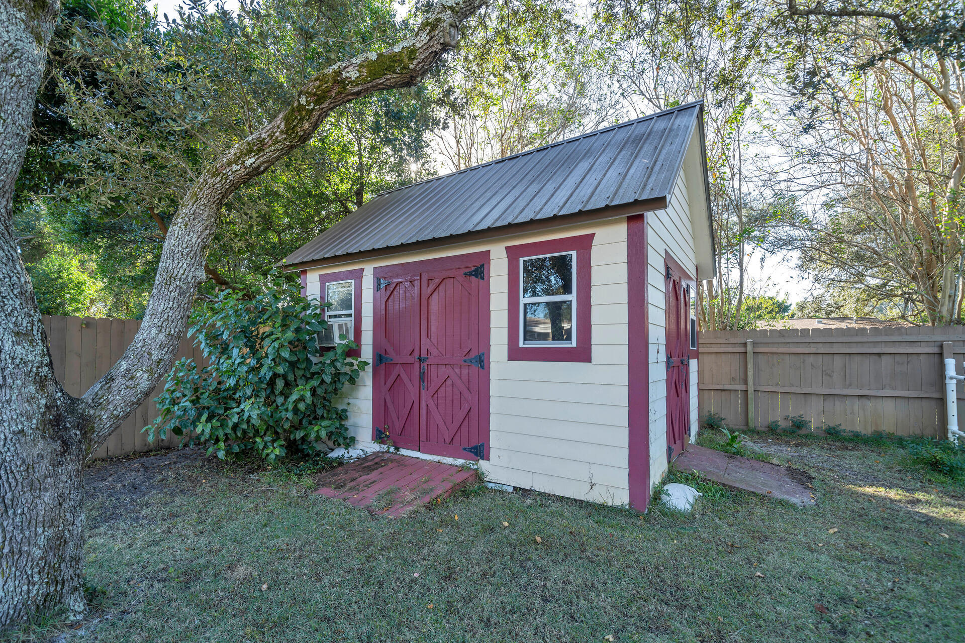 WINTHROP PLACE - Residential