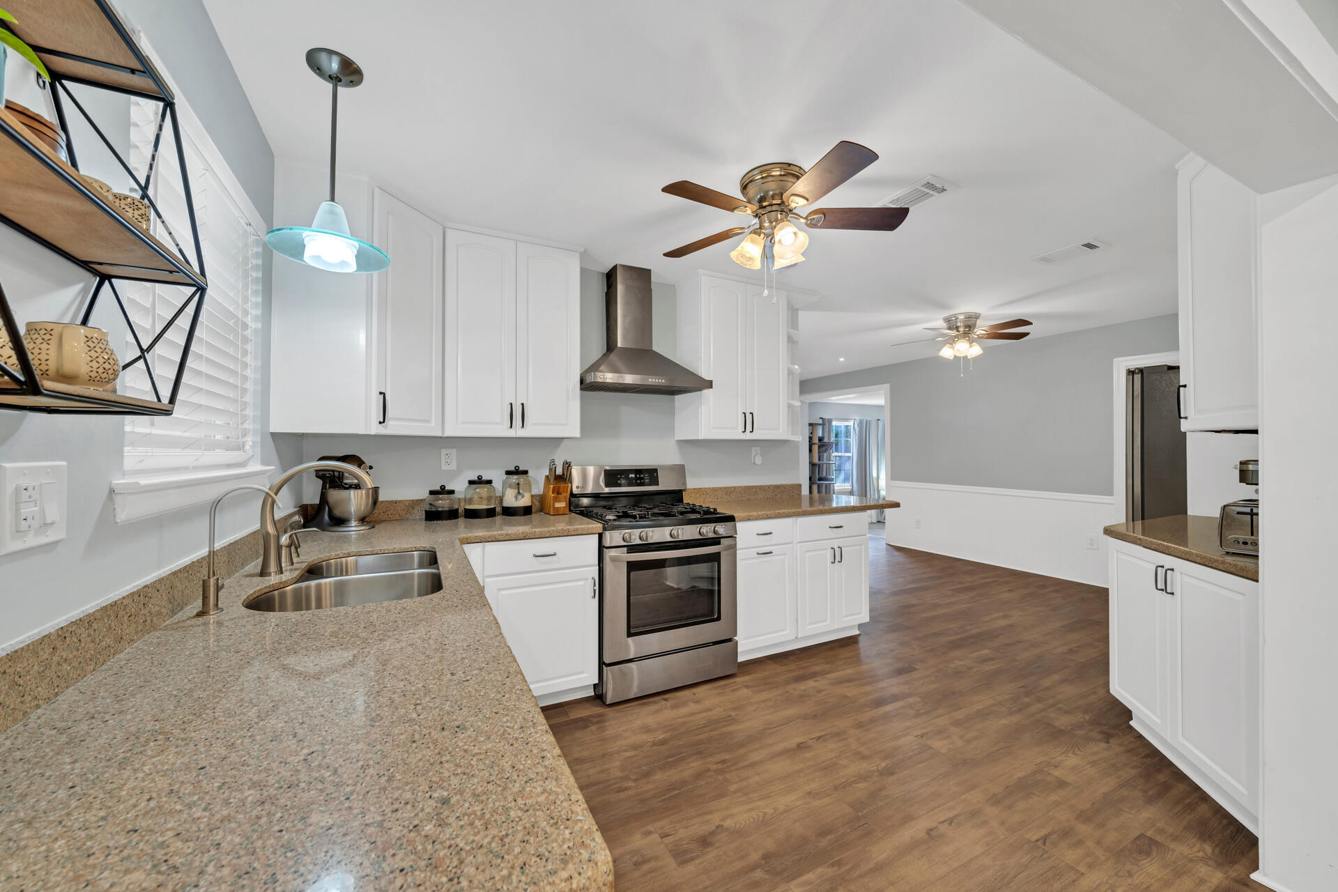 WINTHROP PLACE - Residential