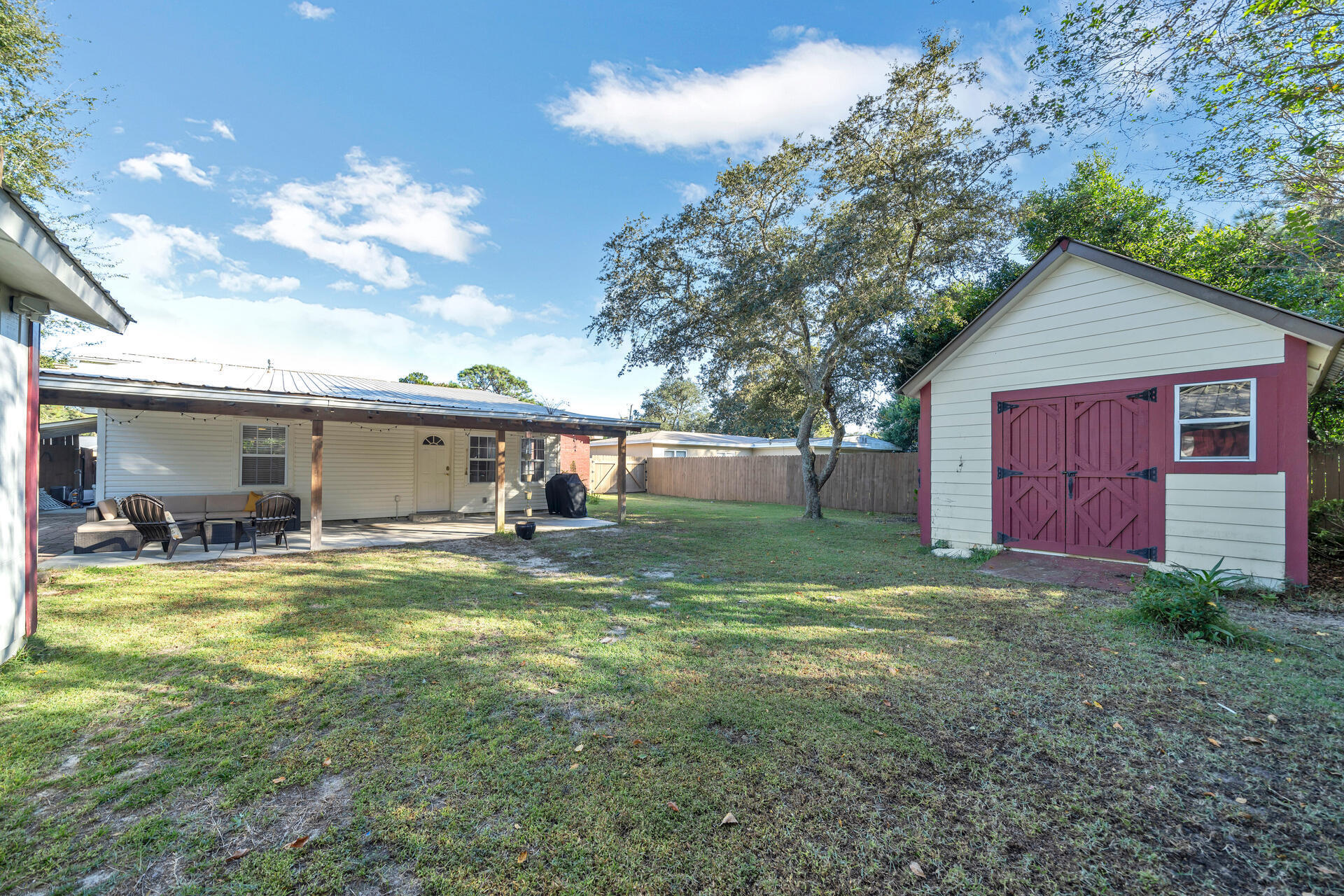 WINTHROP PLACE - Residential