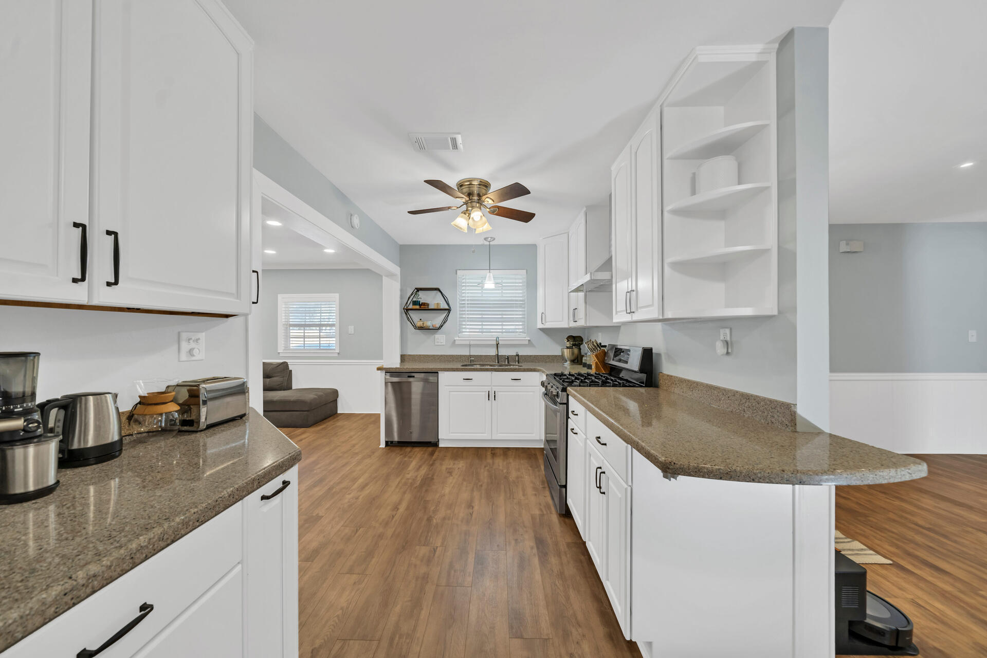 WINTHROP PLACE - Residential