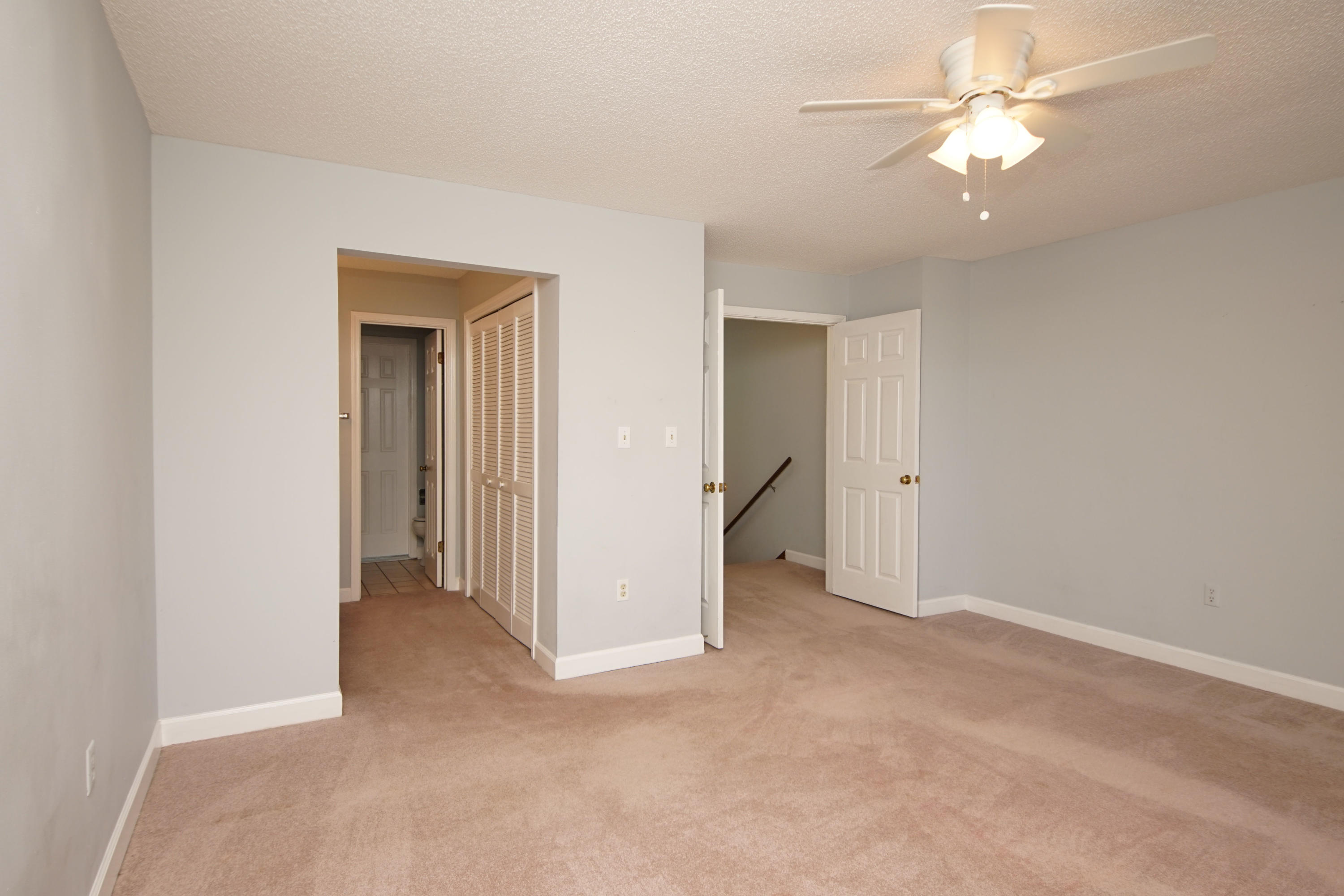 LAKESIDE CONDO AT BLUEWATER BAY - Residential