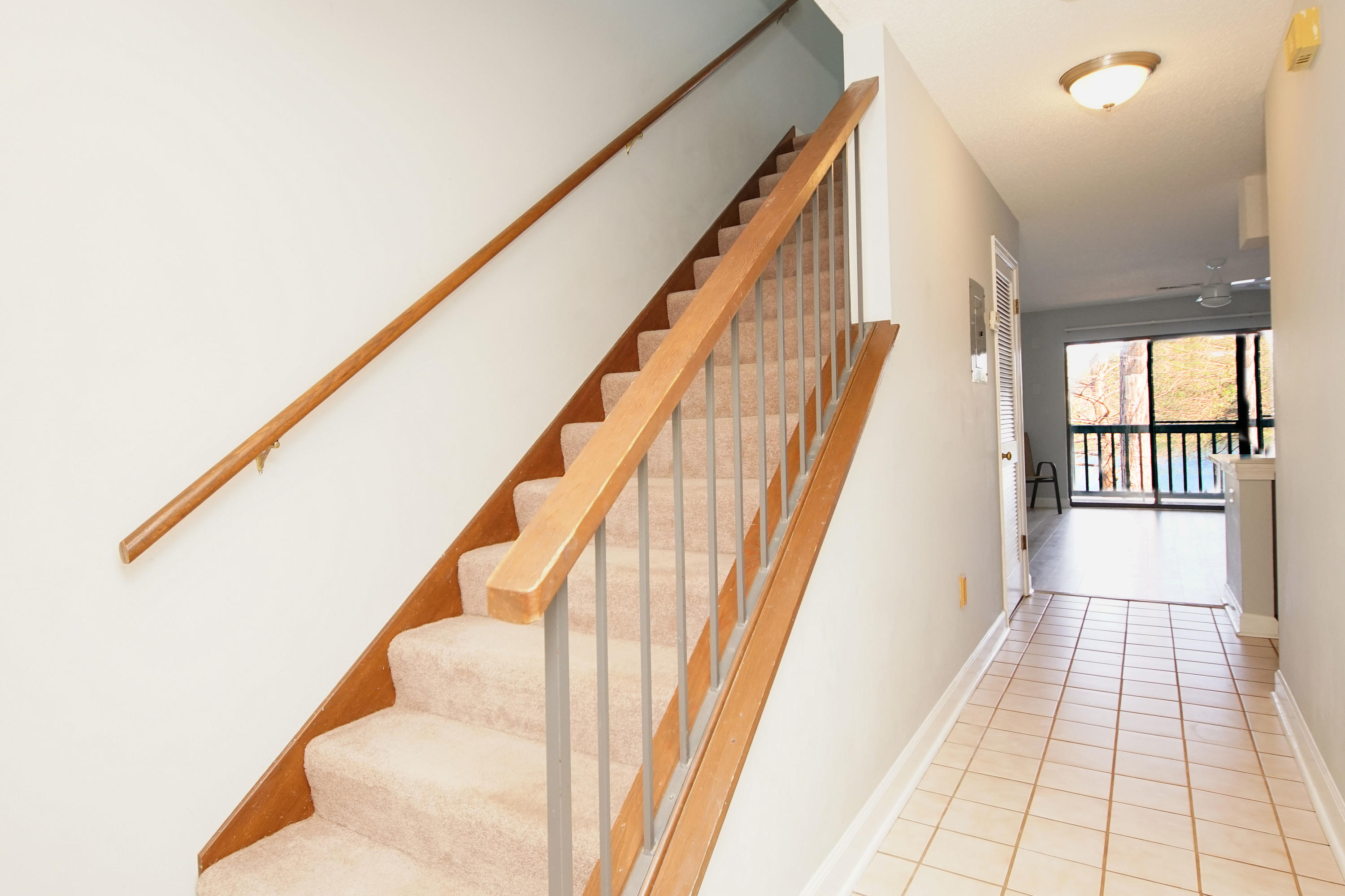 LAKESIDE CONDO AT BLUEWATER BAY - Residential