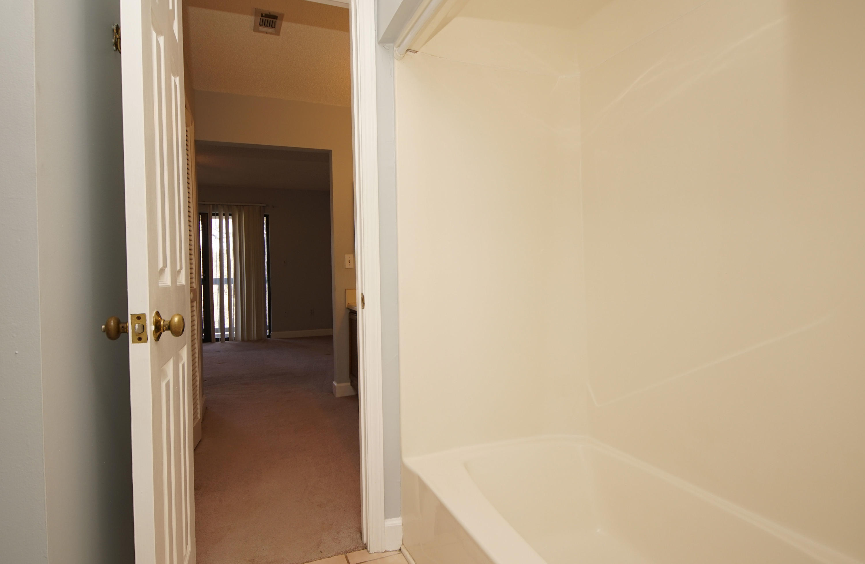 LAKESIDE CONDO AT BLUEWATER BAY - Residential