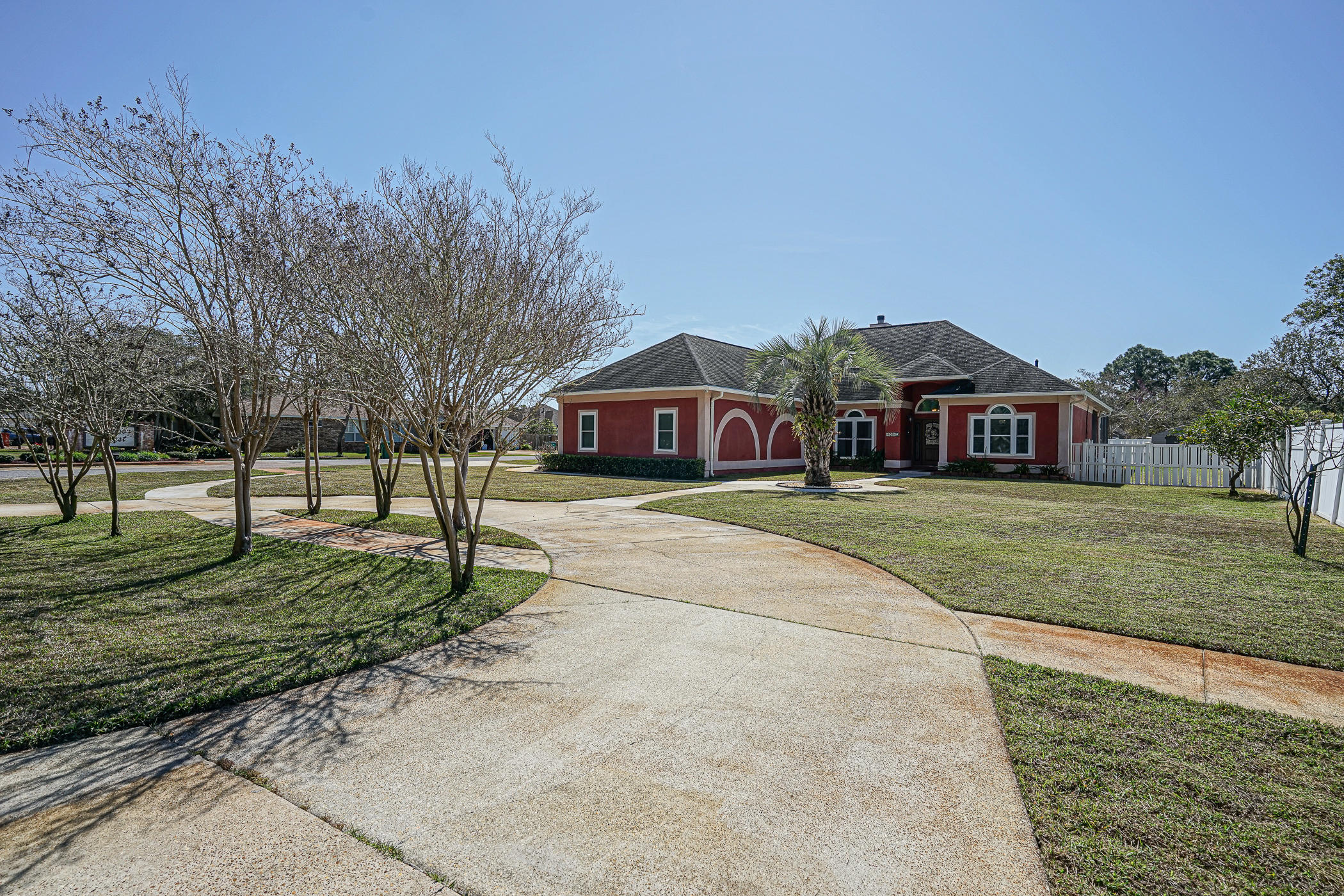 WINDSOR FOREST - Residential