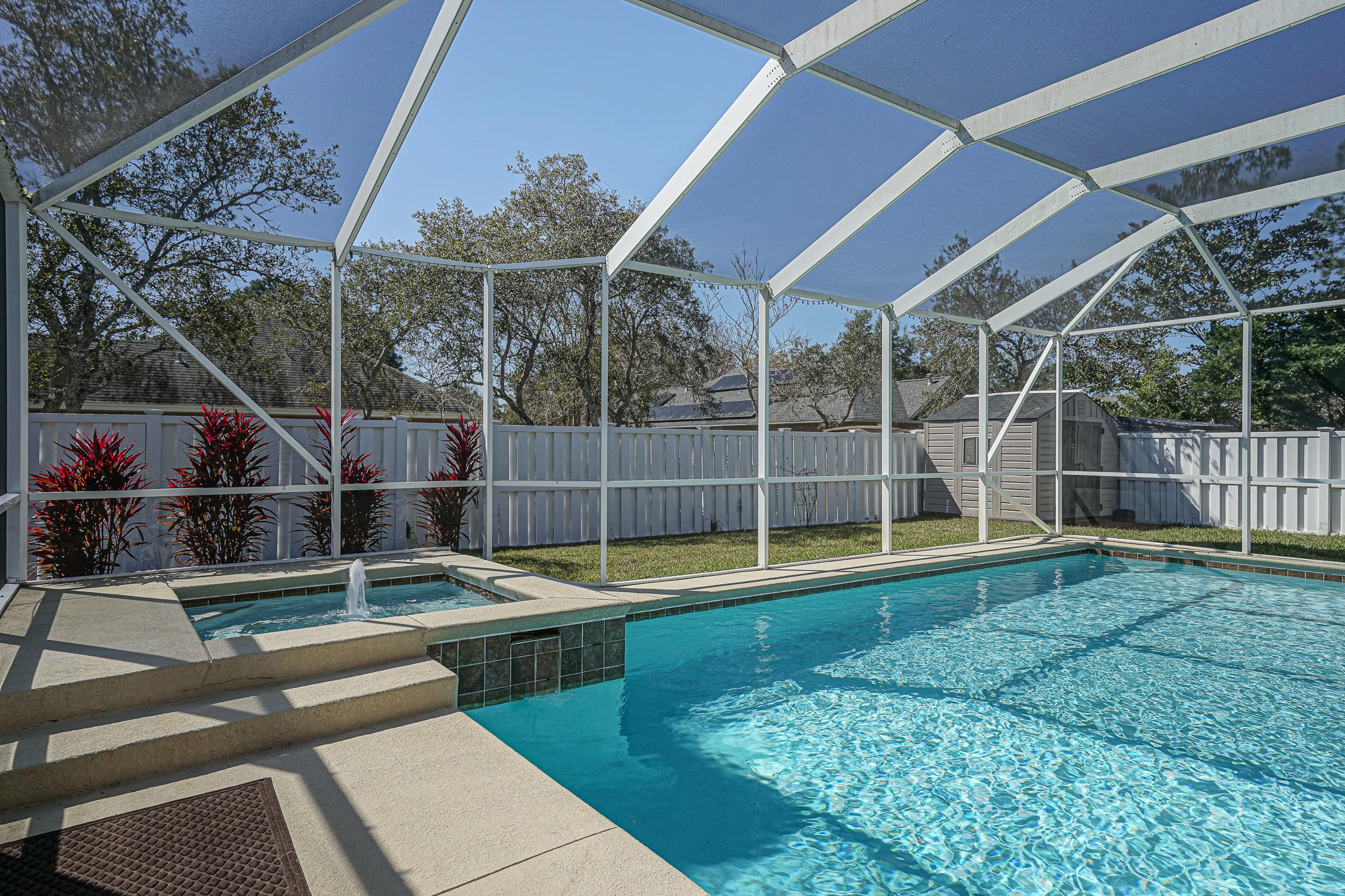 WINDSOR FOREST - Residential