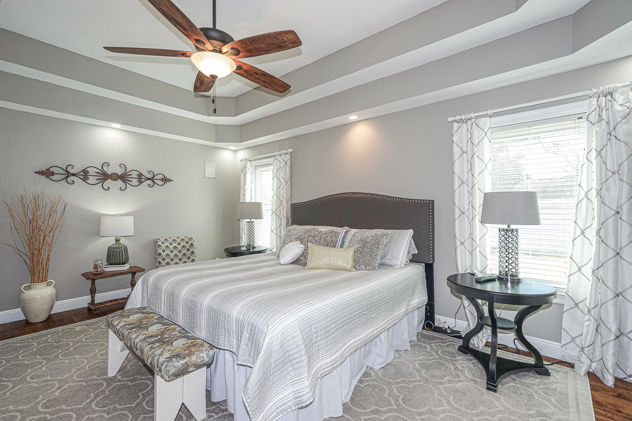 WINDSOR FOREST - Residential