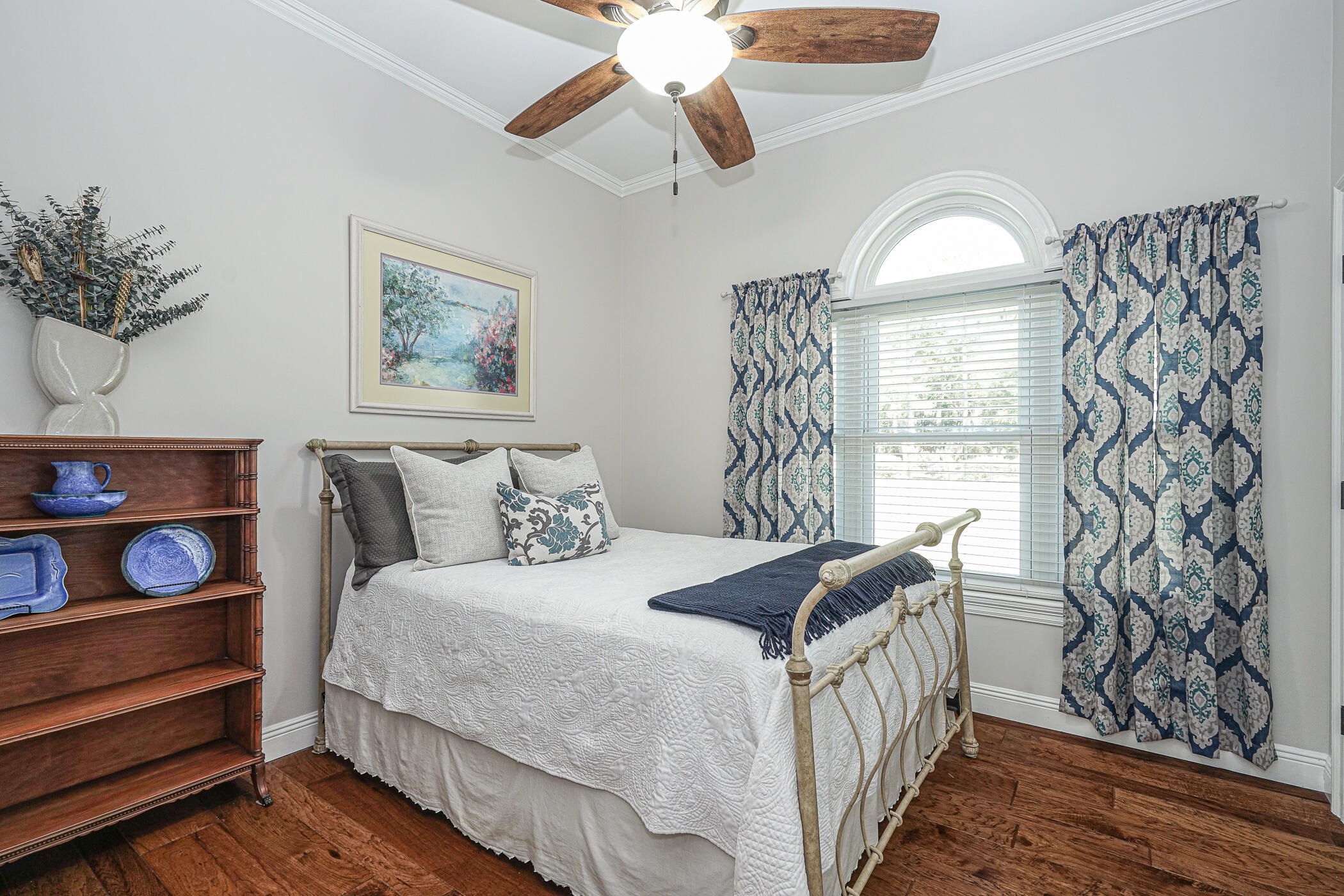 WINDSOR FOREST - Residential