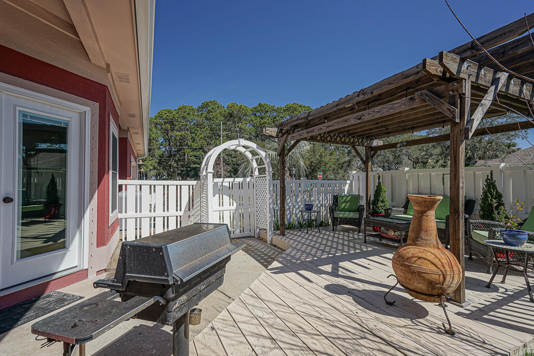 WINDSOR FOREST - Residential