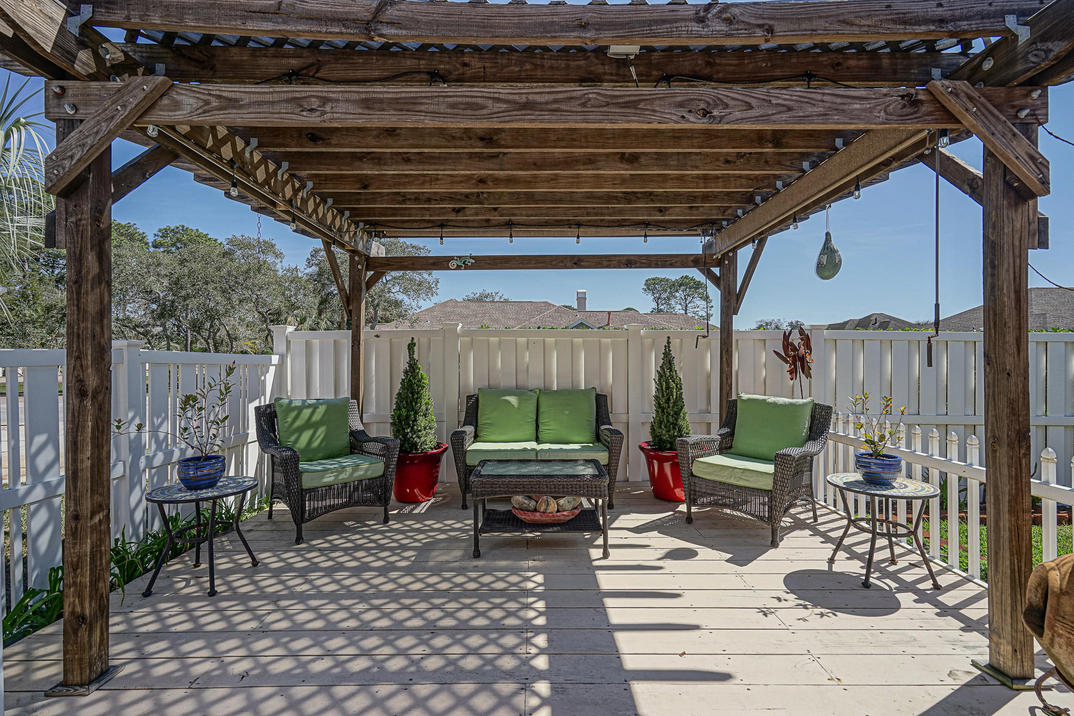 WINDSOR FOREST - Residential