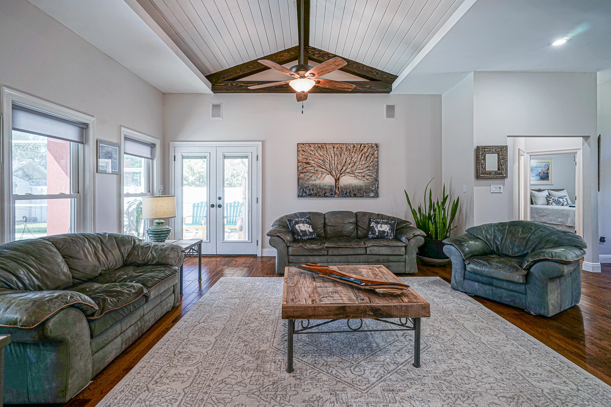 WINDSOR FOREST - Residential