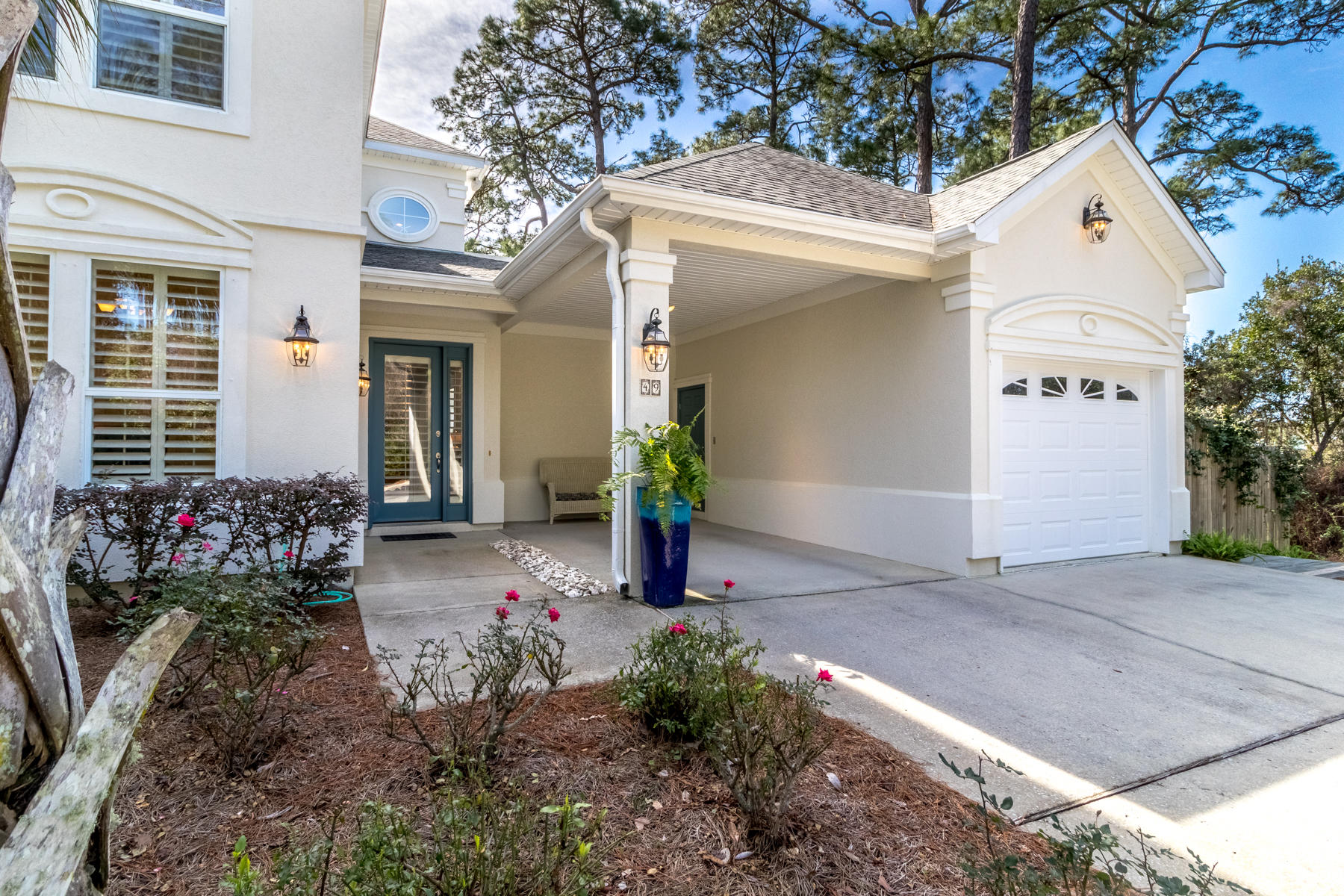 FAIRWAY VILLAS - Residential