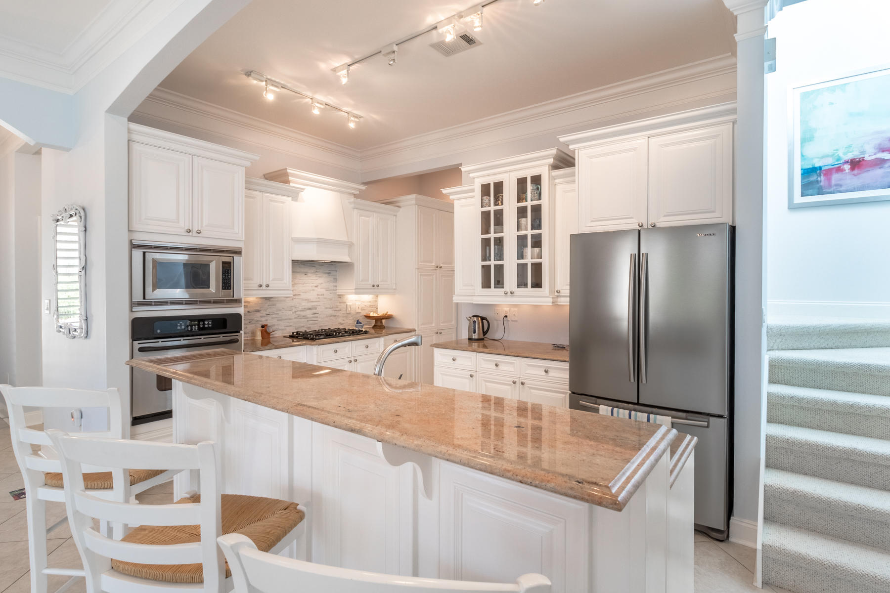 FAIRWAY VILLAS - Residential