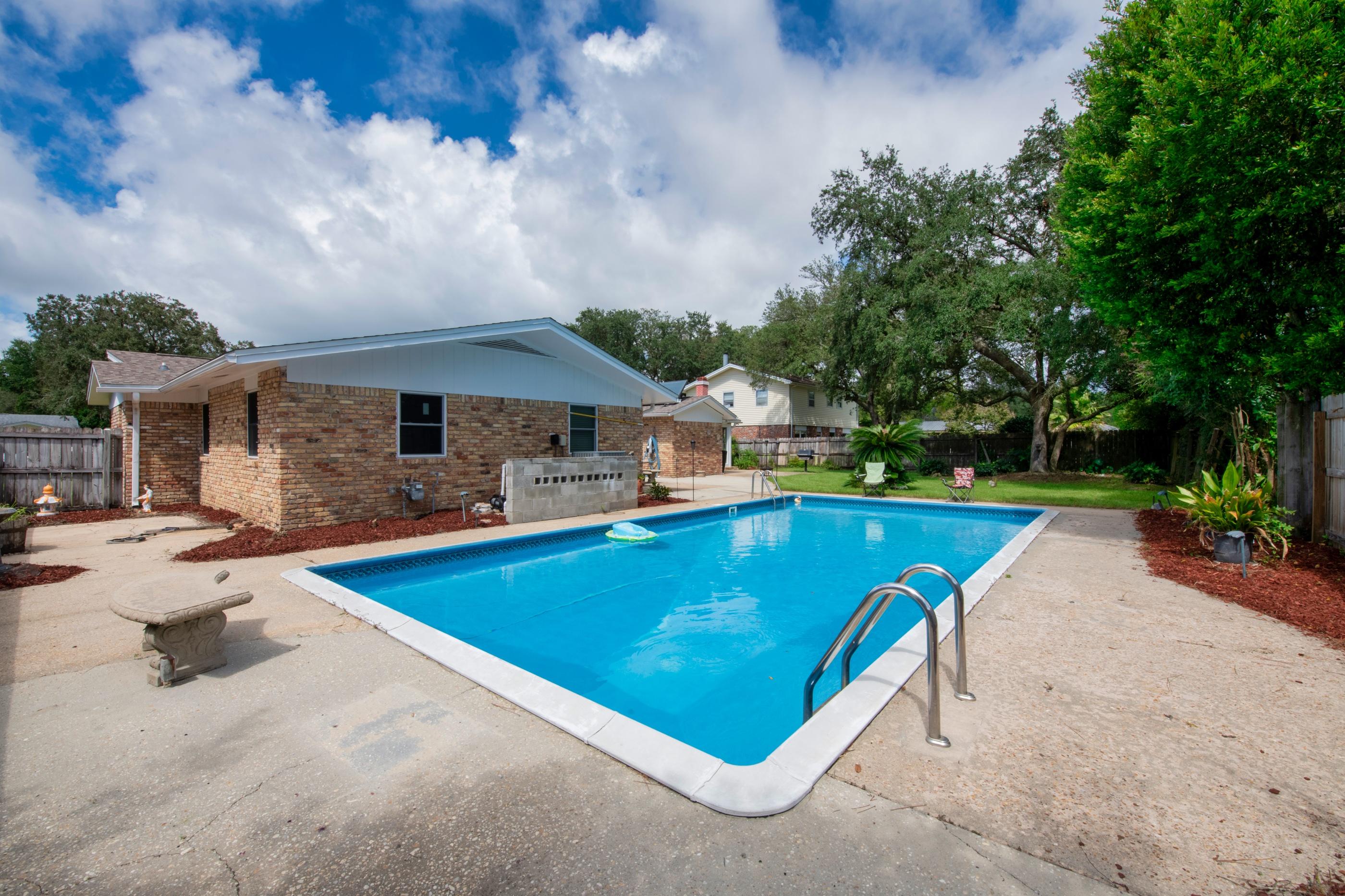 KENWOOD S/D 1ST ADDN - Residential