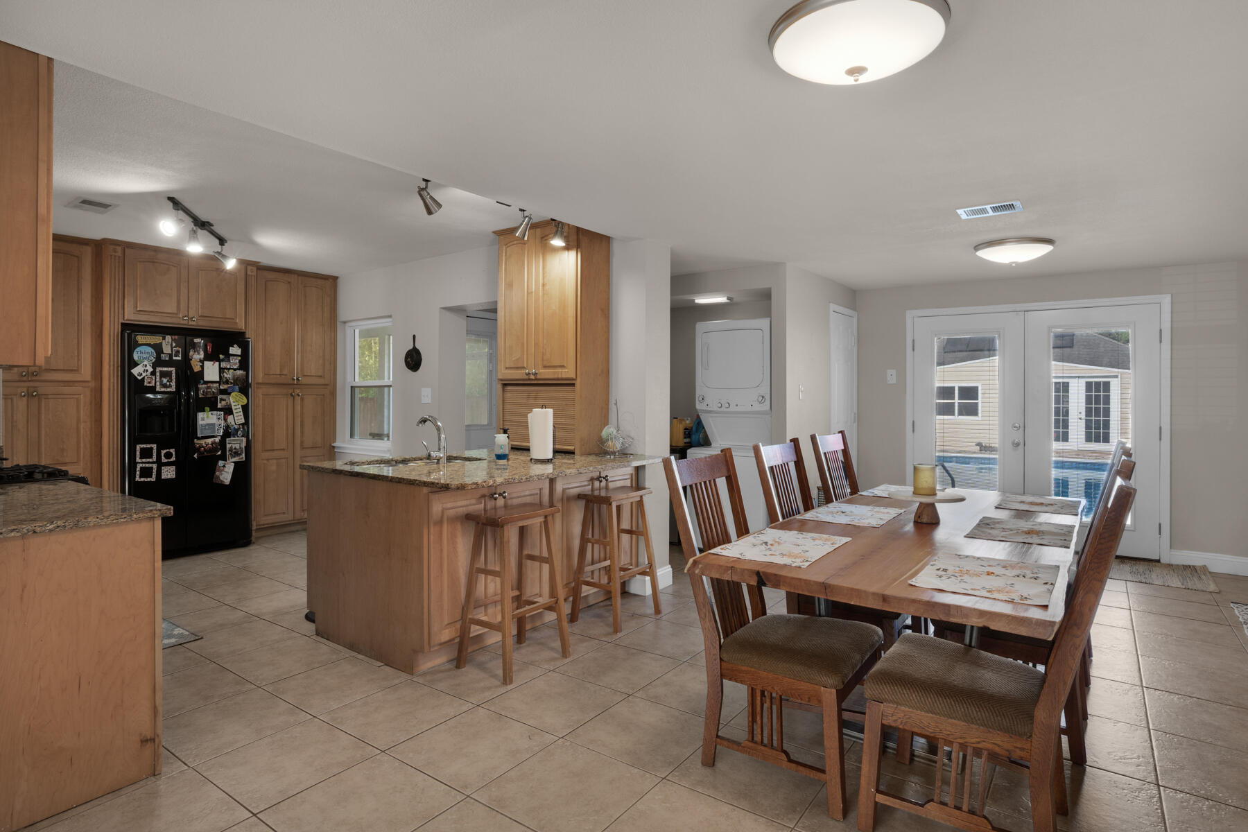 GARNIERS BEACH - Residential Lease