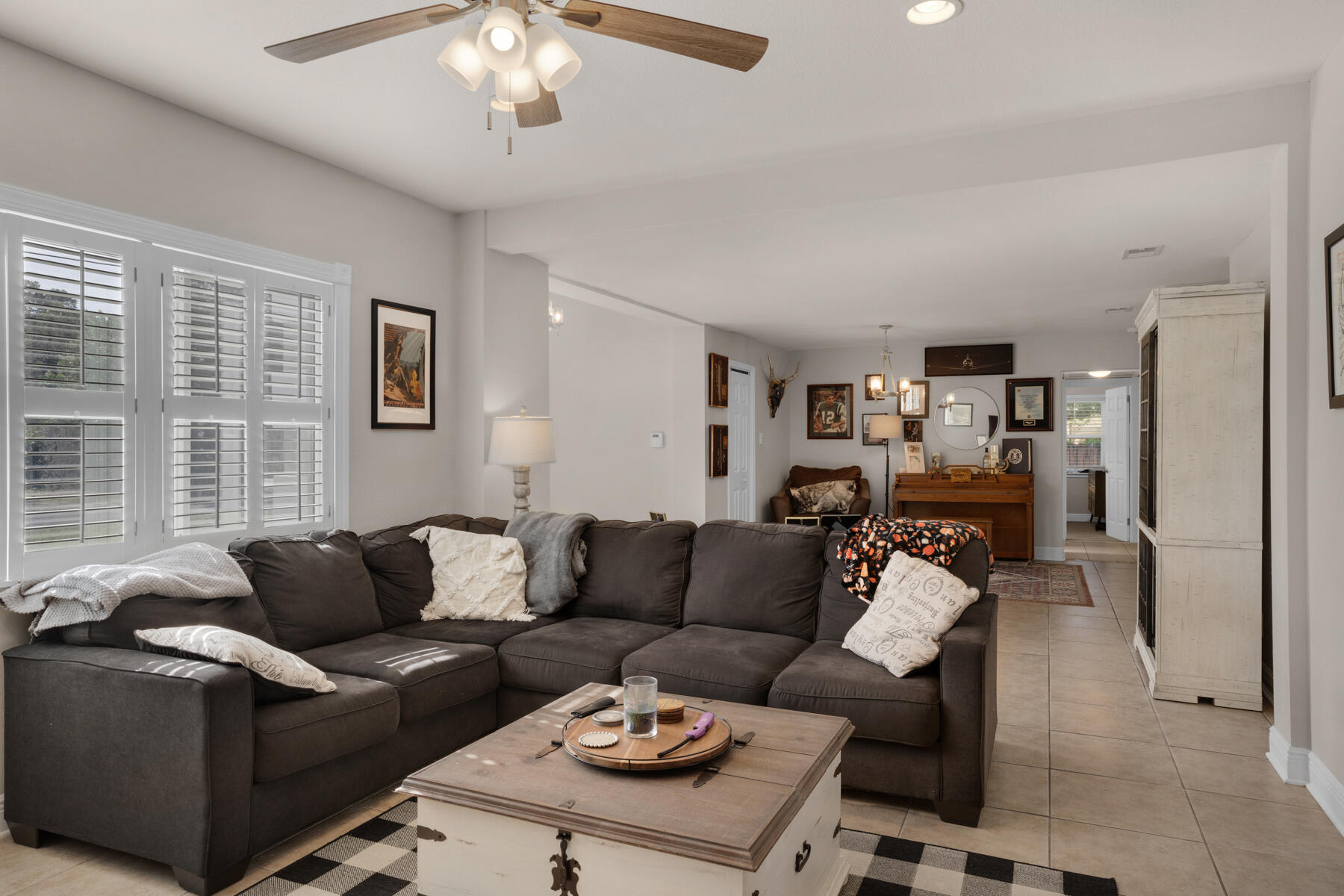 GARNIERS BEACH - Residential Lease