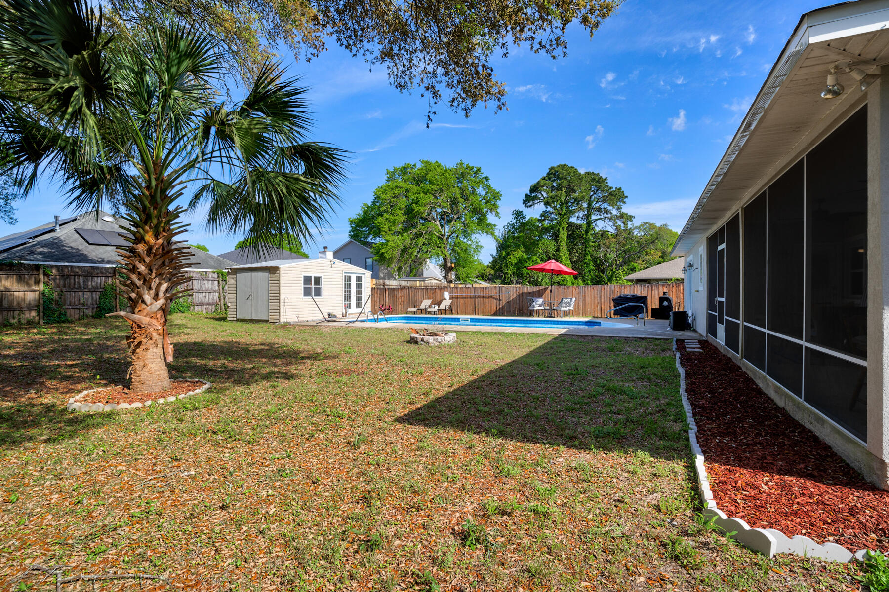 GARNIERS BEACH - Residential Lease