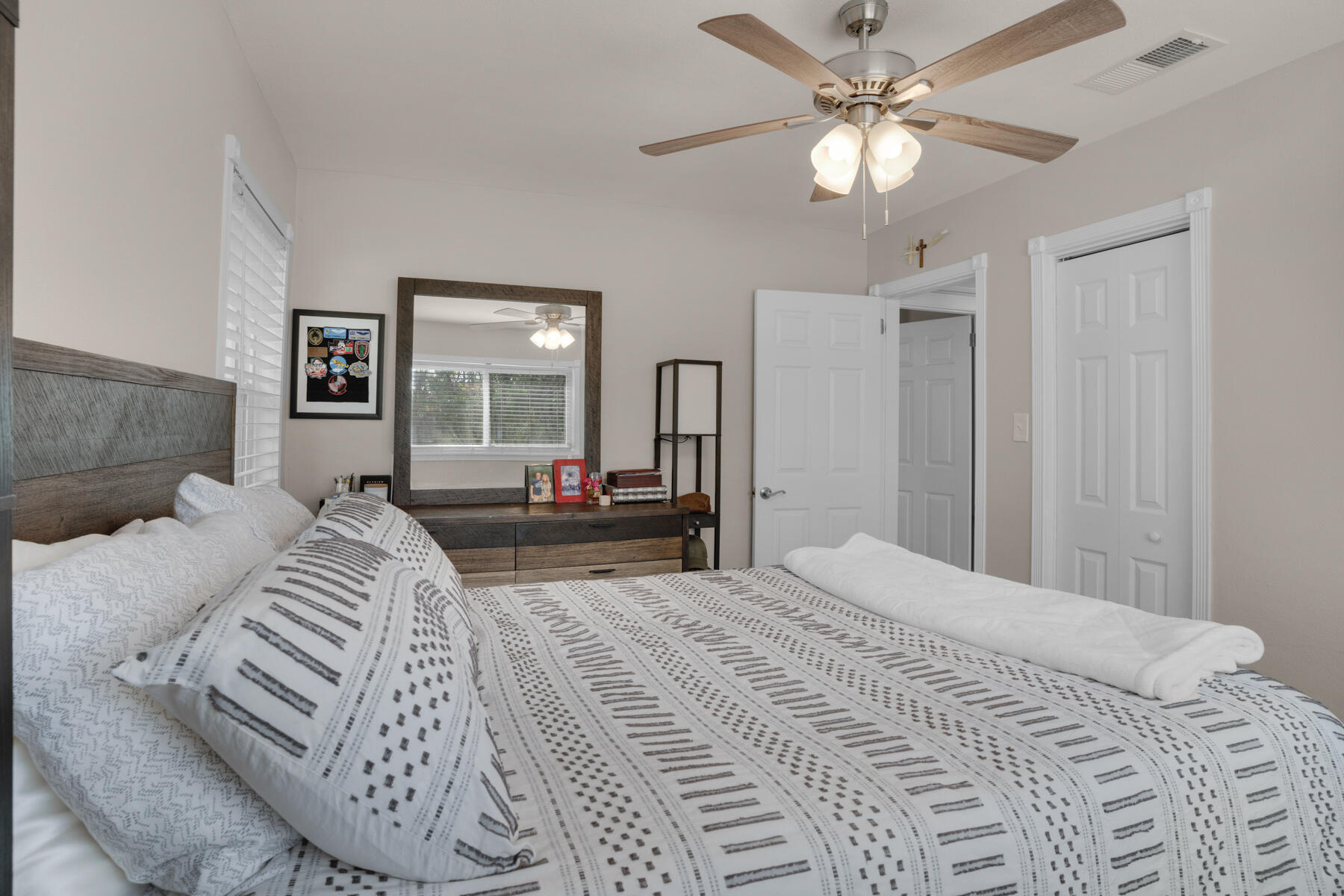 GARNIERS BEACH - Residential Lease