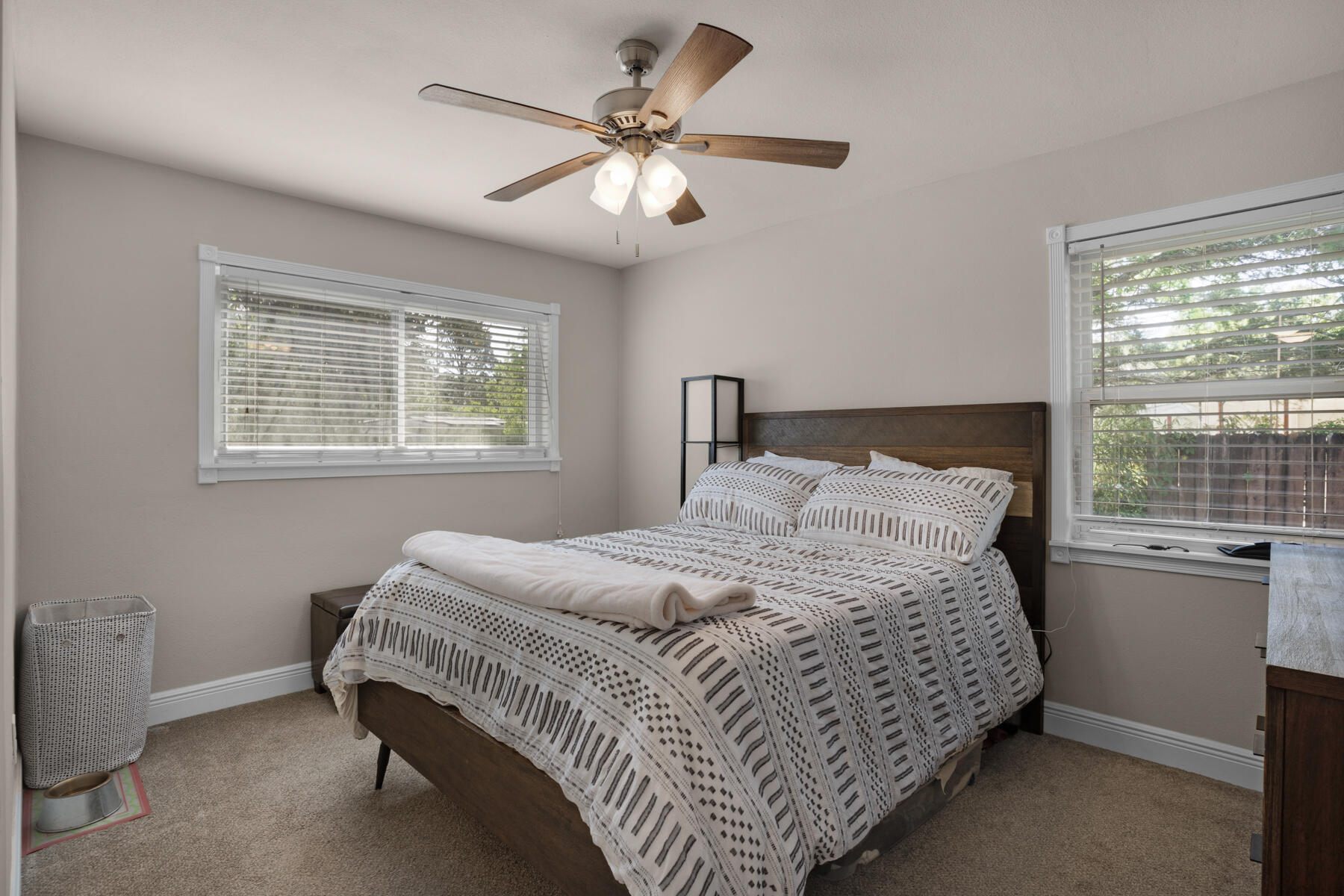 GARNIERS BEACH - Residential Lease