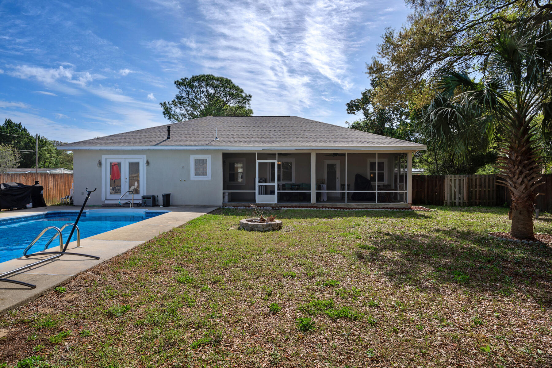 GARNIERS BEACH - Residential Lease