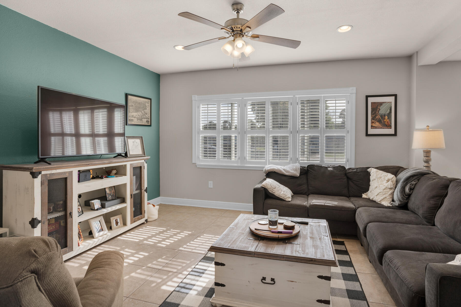 GARNIERS BEACH - Residential Lease