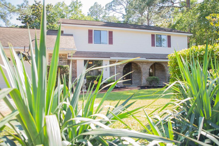 New Roof will be put on prior to closing! Home has been freshly painted with neutral colors throughout! BEAUTIFUL fully updated 4 bedroom, 3 full bath home with a heated and cooled Florida Room close to the Destin beaches, restaurants and shopping. You will notice the wood floors throughout with tile in the wet areas. Updated kitchen with quartz counter tops, high end stainless steel appliances, lots of cabinets and a breakfast bar. This home has plenty of space with 2 living areas plus a bedroom/office on the first floor. The Master Bedroom and 2 additional Bedrooms are located upstairs. The kitchen opens up to the eating area and family room with a gas fireplace. Off the kitchen is the formal dining room for those large gatherings and also opens to the second living room/movie room.