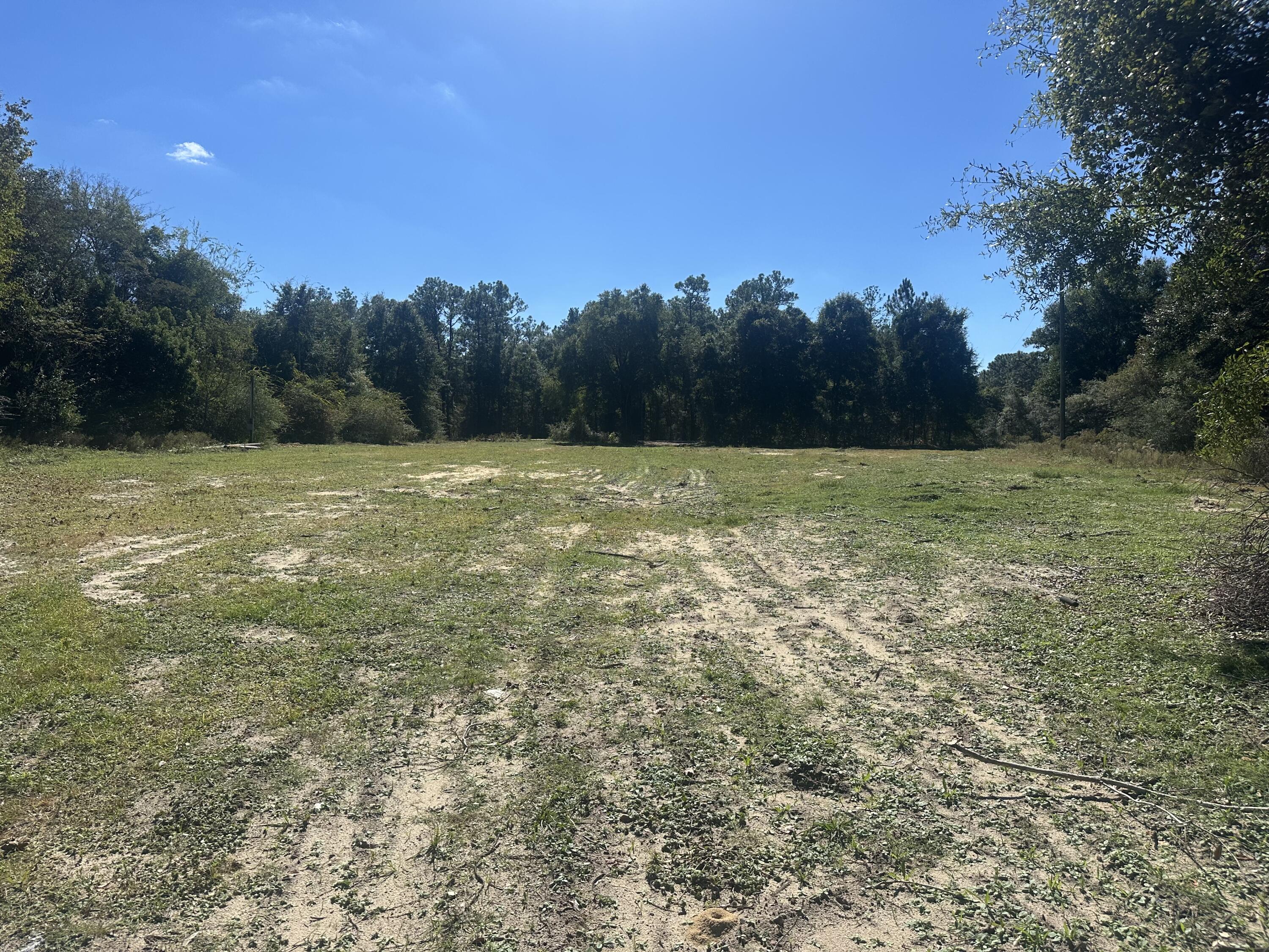 METES & BOUNDS - Land