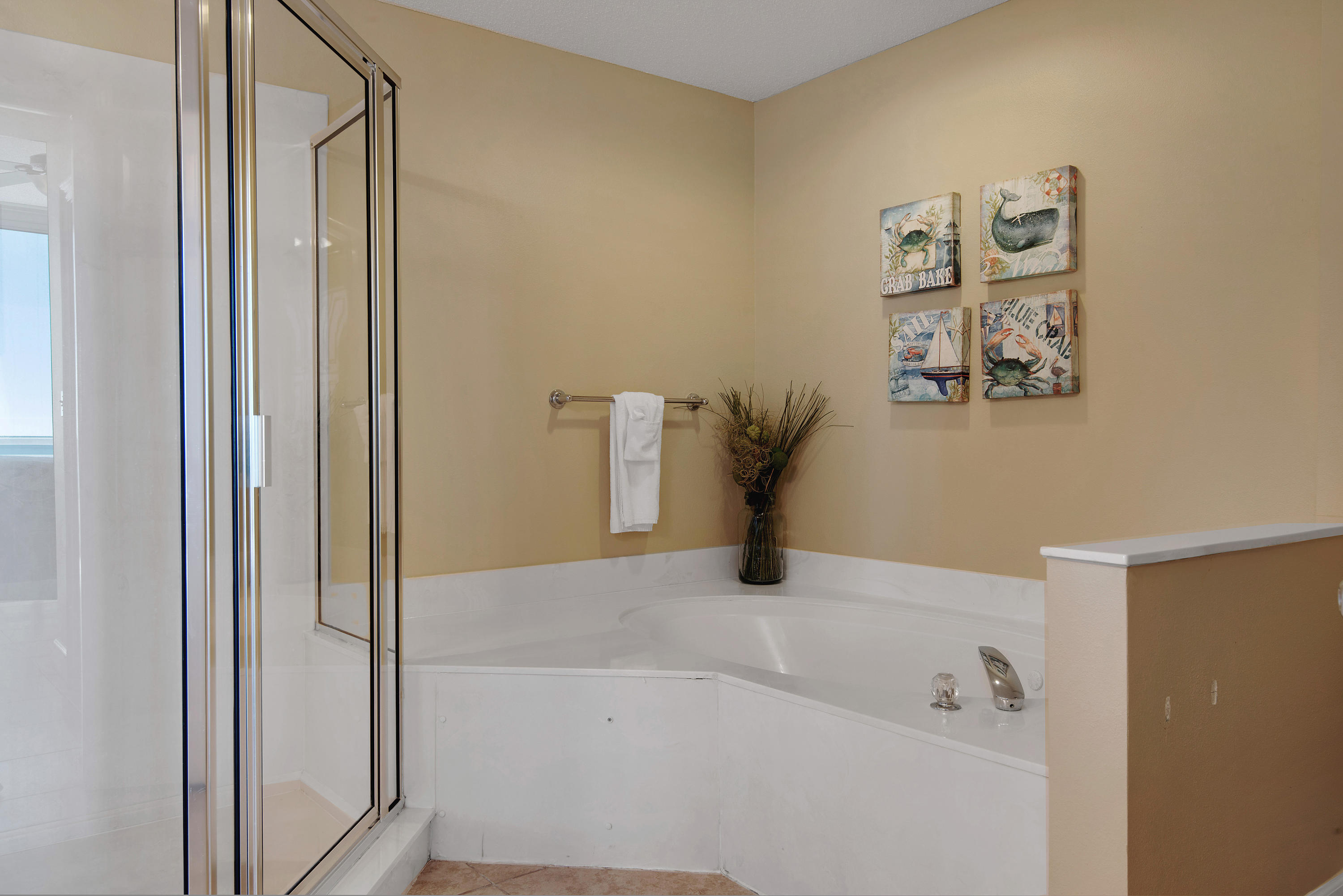 PEARL OF NAVARRE (THE) - Residential