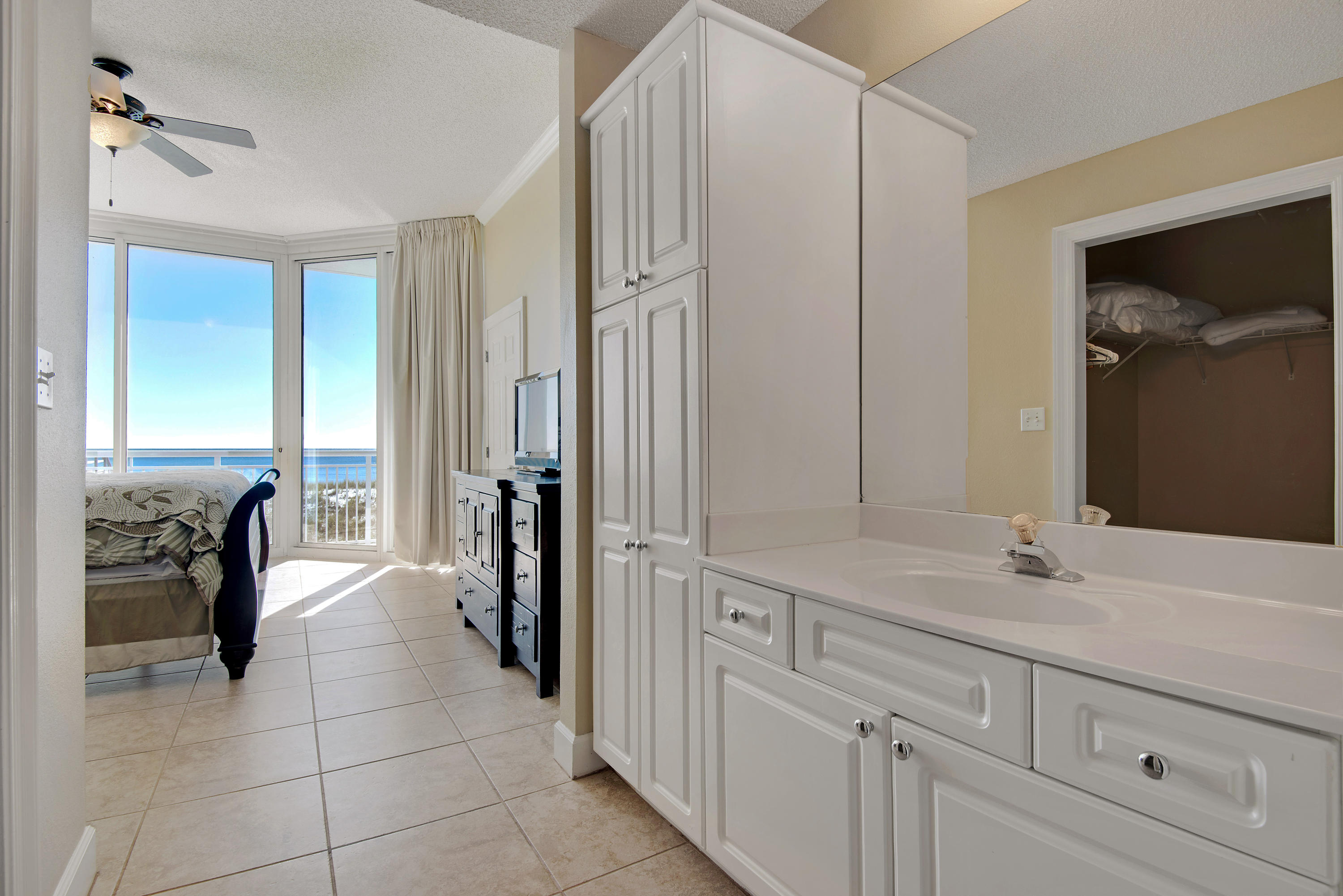 PEARL OF NAVARRE (THE) - Residential