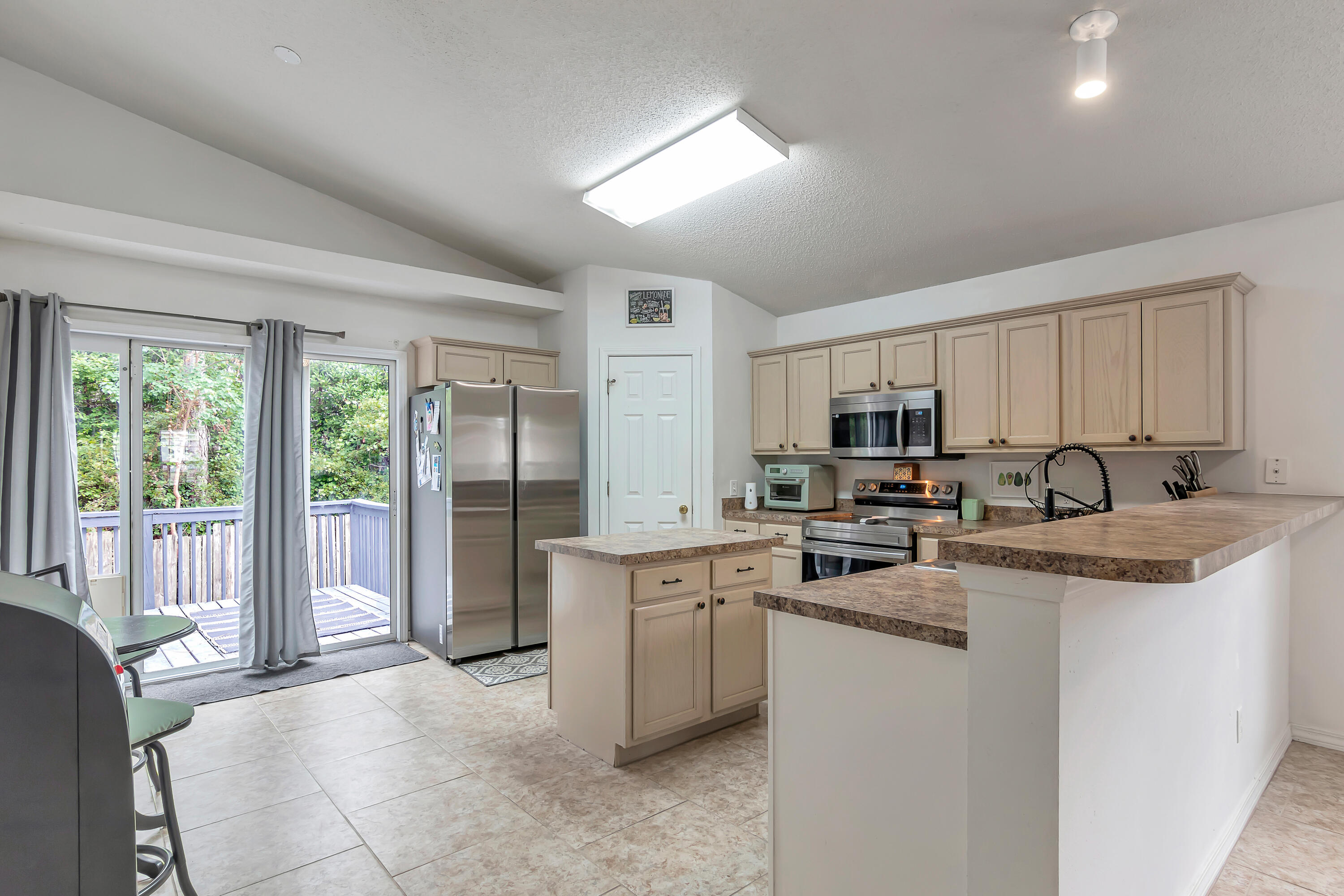 REDSTONE ESTATES - Residential
