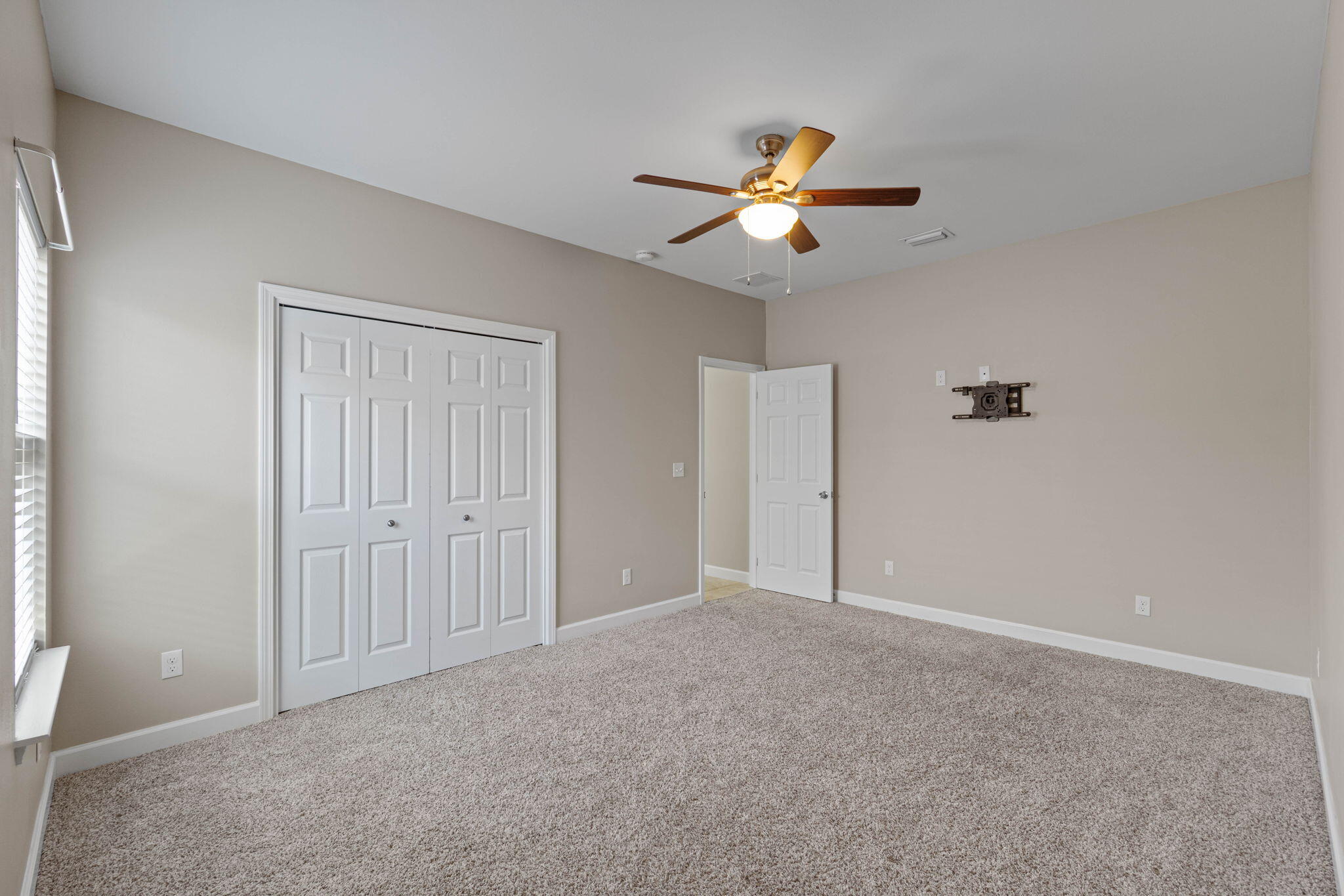 WYNNEHAVEN BCH EST - Residential
