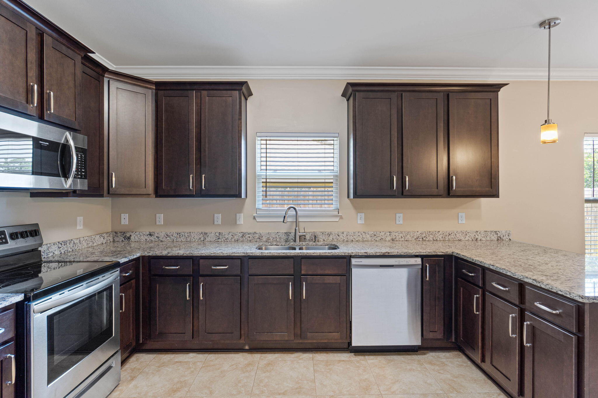 WYNNEHAVEN BCH EST - Residential