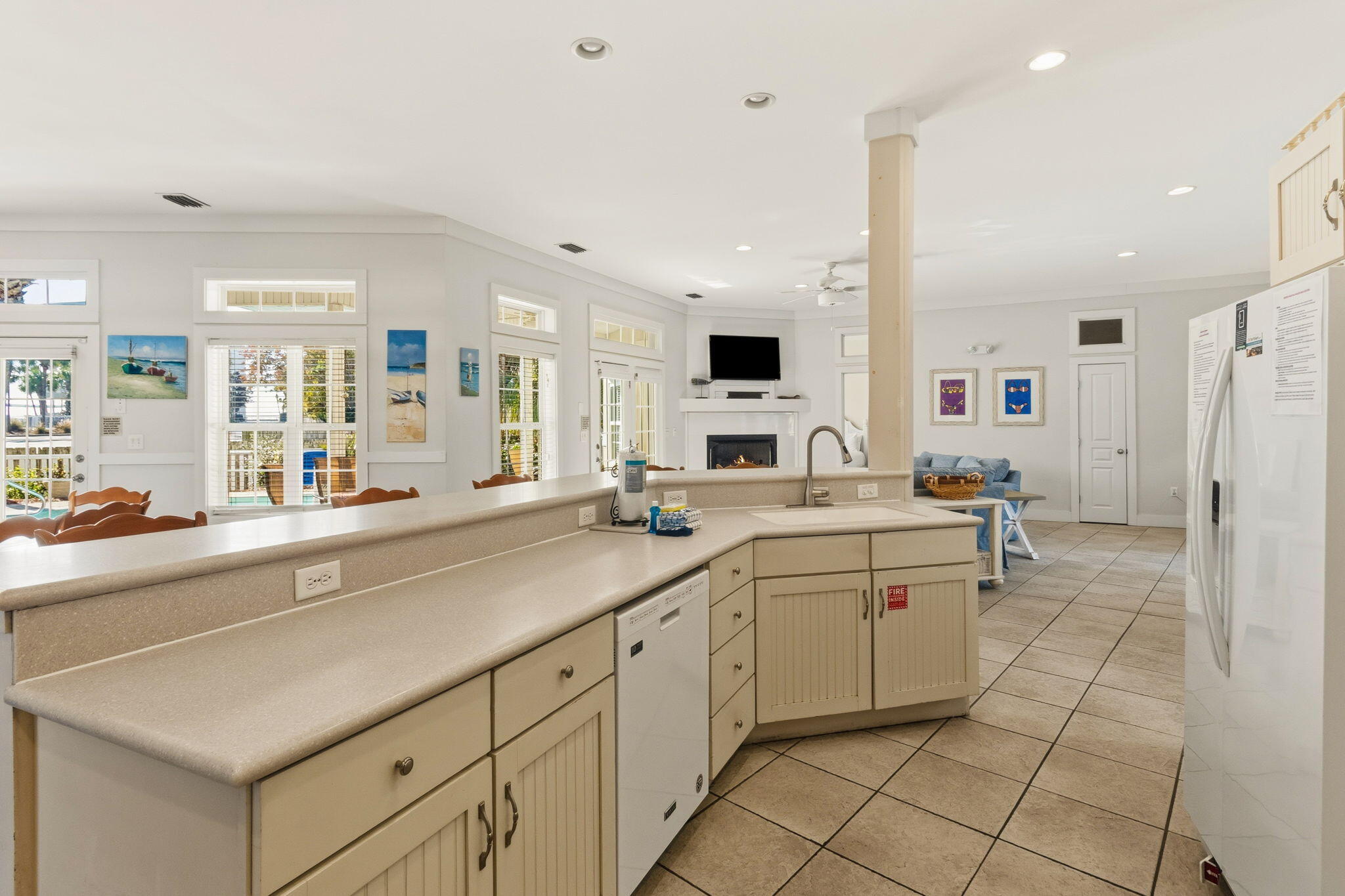 AVALON BEACH ESTATES - Residential