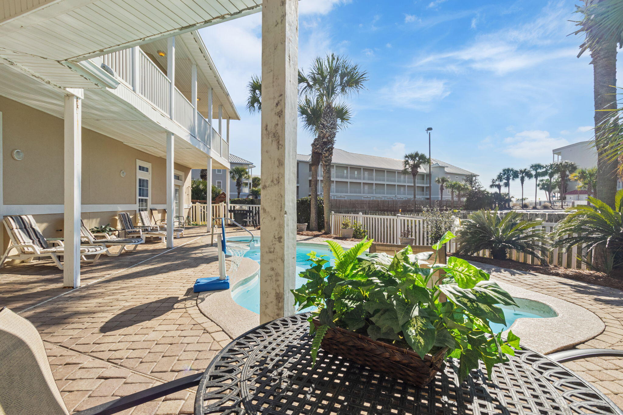 AVALON BEACH ESTATES - Residential