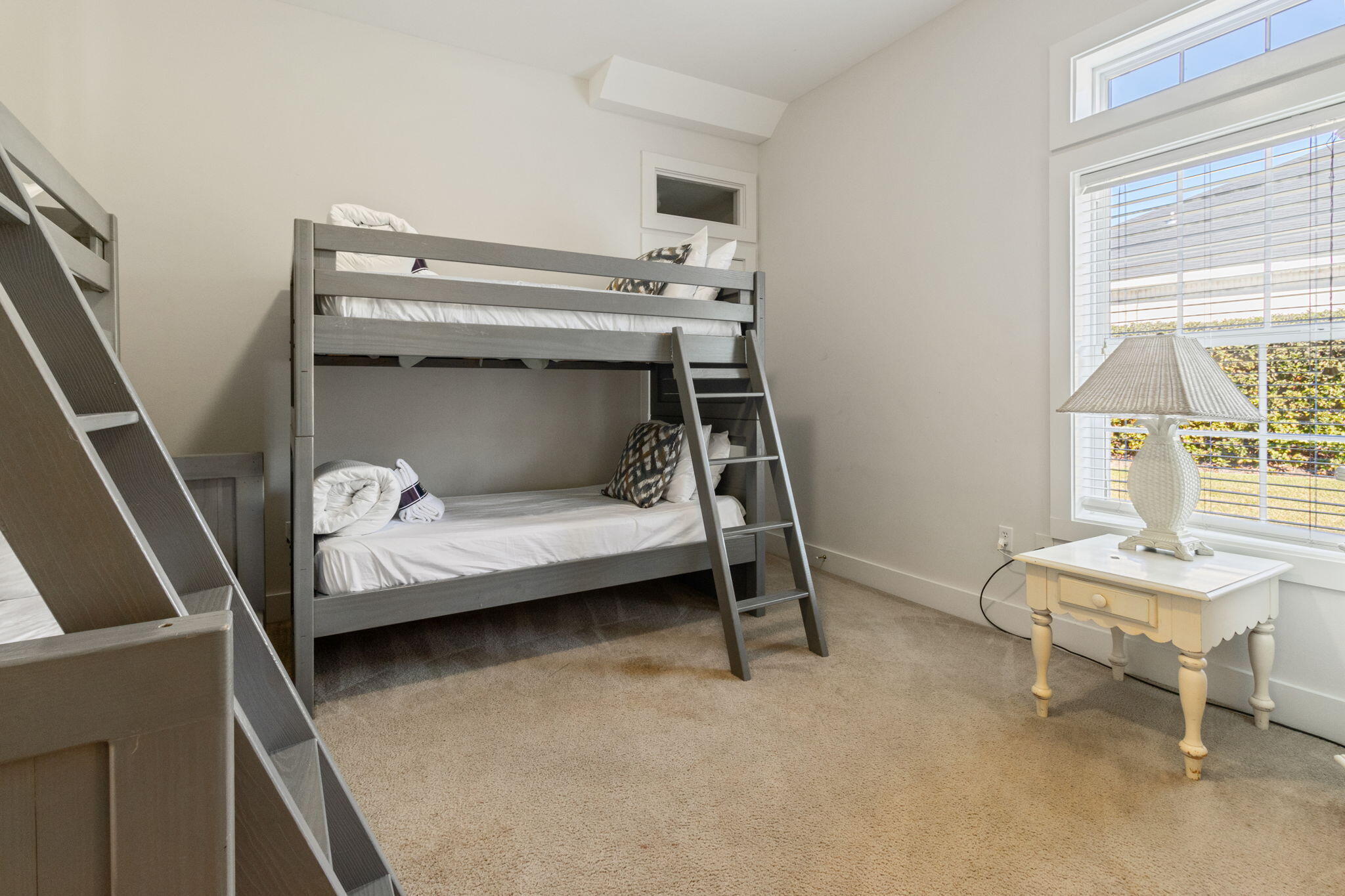 AVALON BEACH ESTATES - Residential