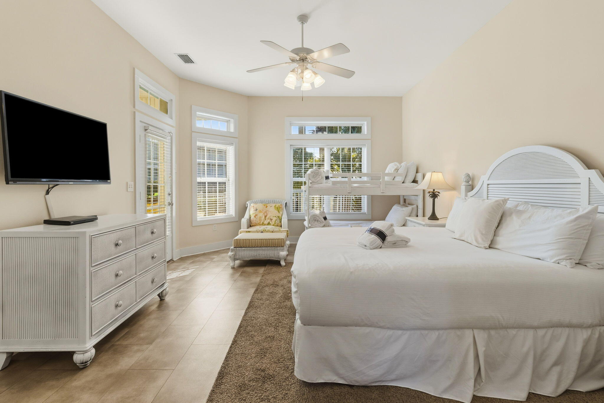 AVALON BEACH ESTATES - Residential