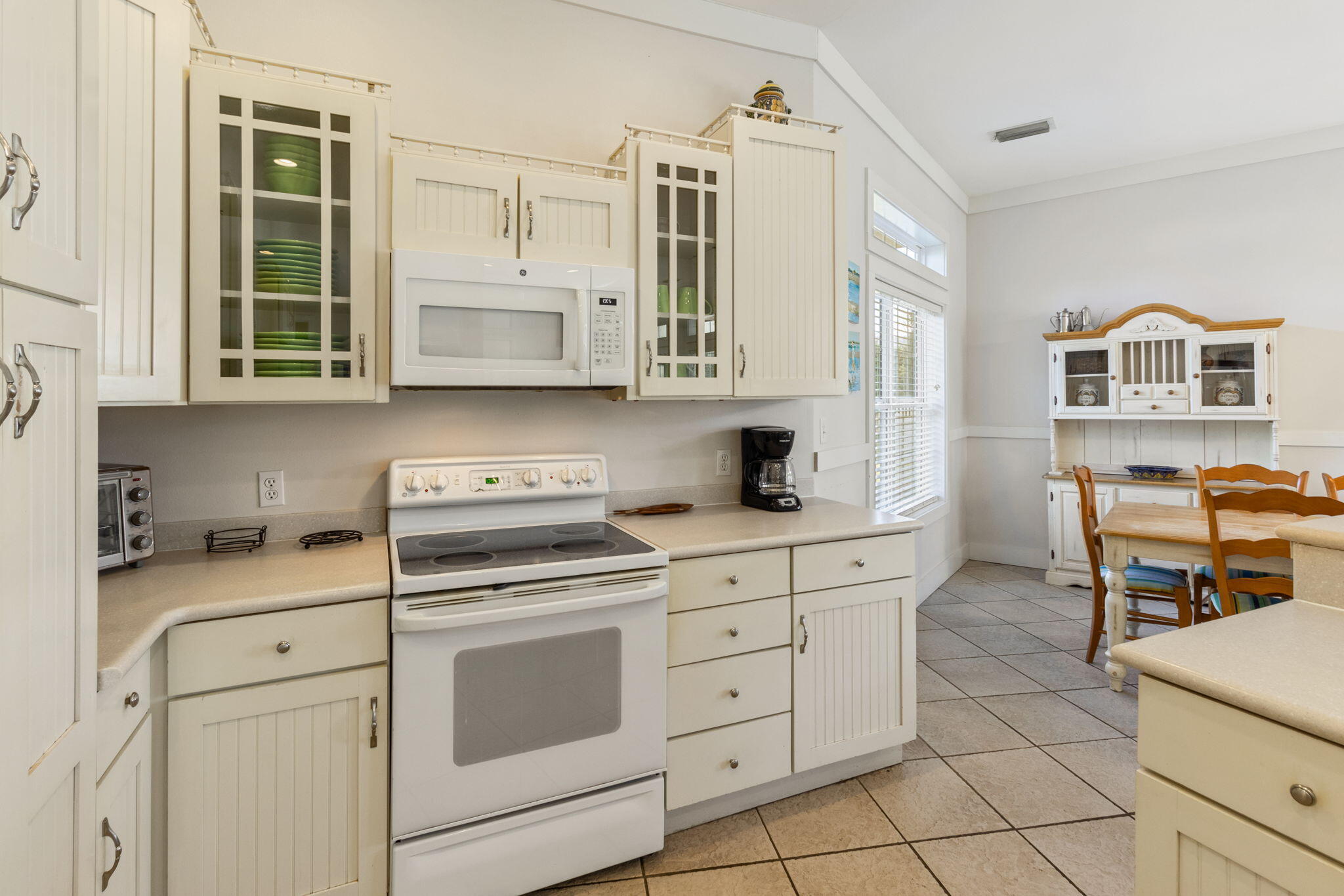 AVALON BEACH ESTATES - Residential