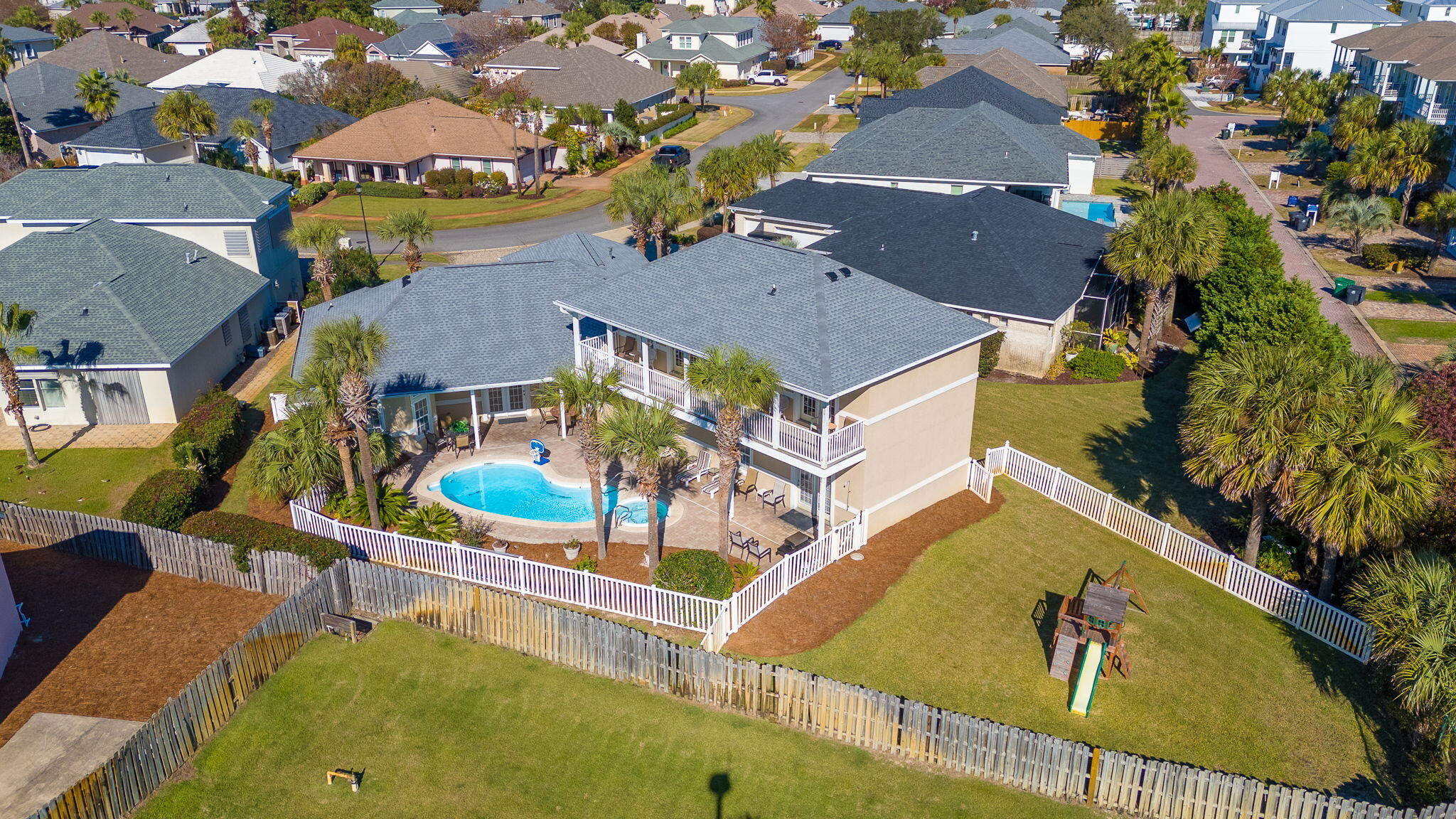 AVALON BEACH ESTATES - Residential