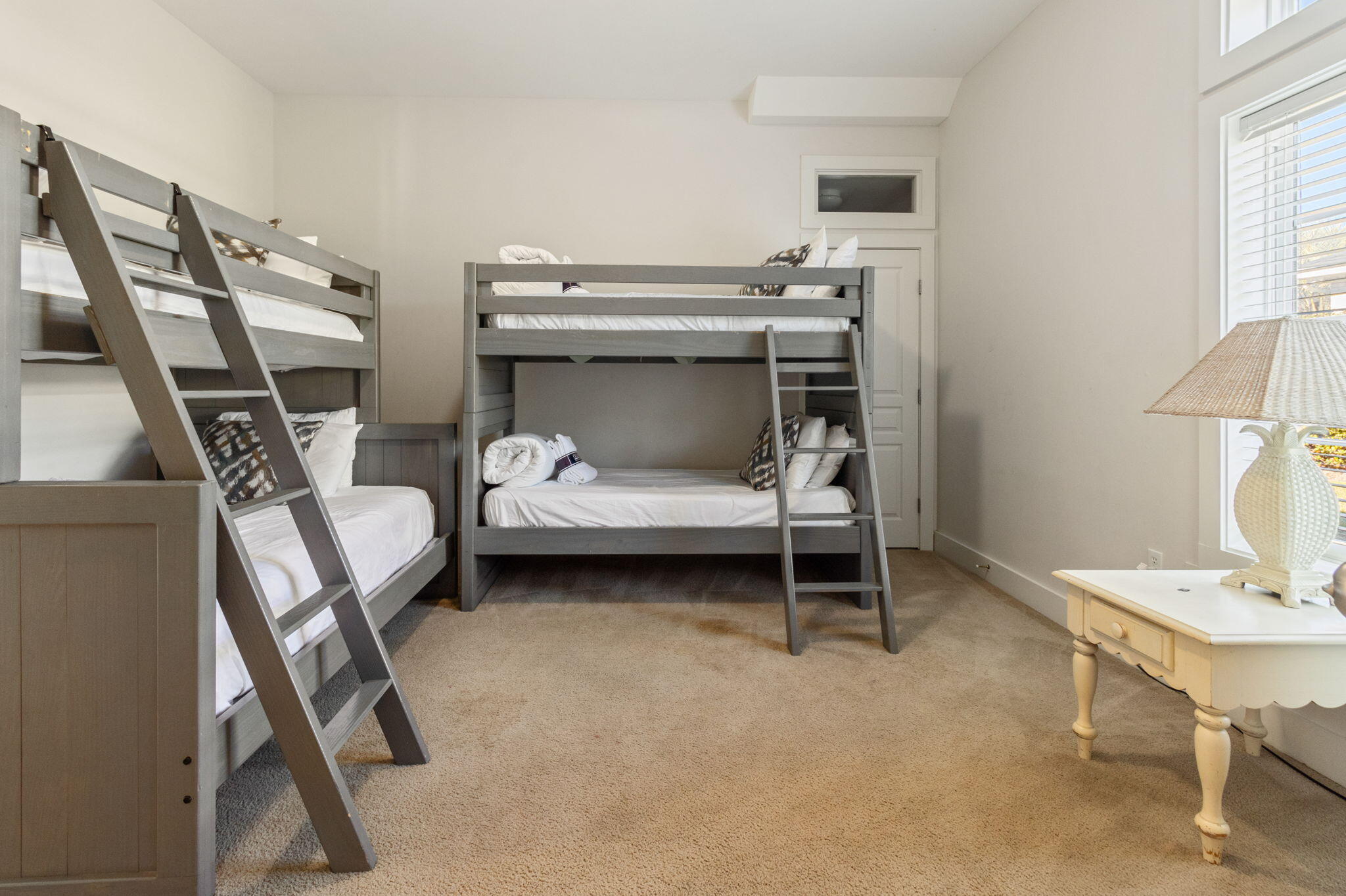 AVALON BEACH ESTATES - Residential