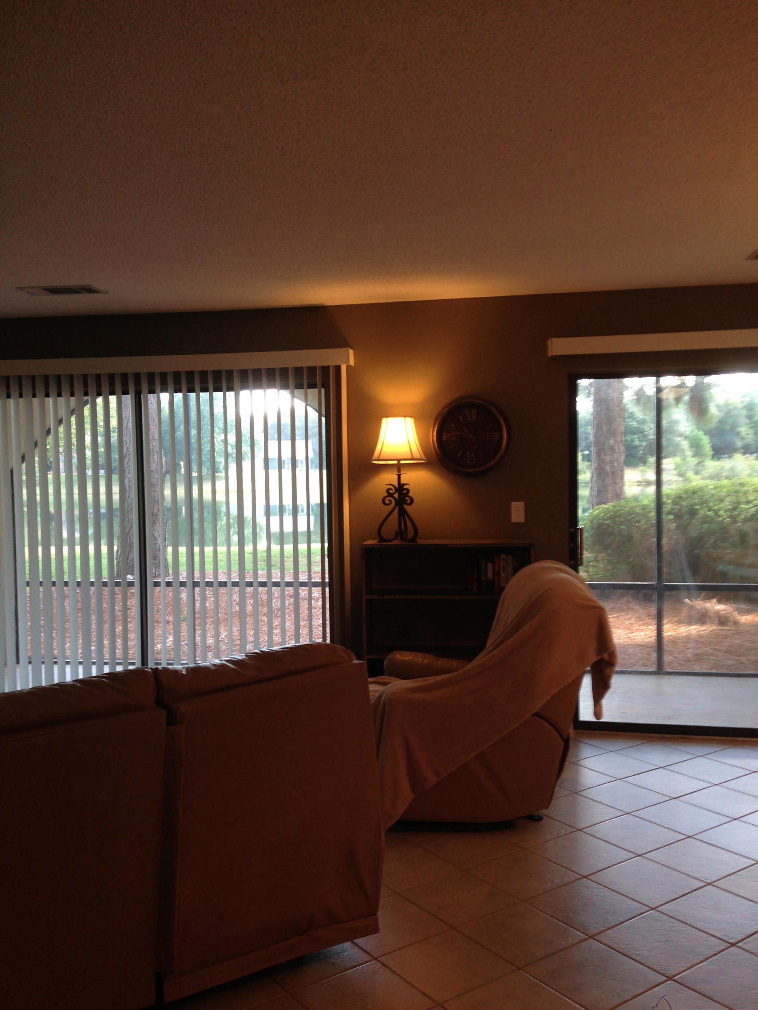 LAKESIDE CONDO AT BLUEWATER BAY - Residential Lease