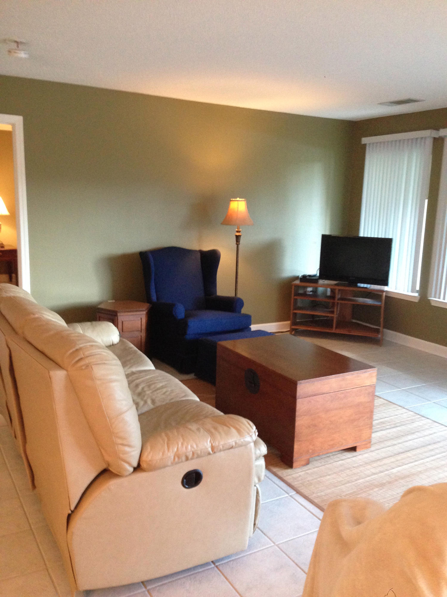 LAKESIDE CONDO AT BLUEWATER BAY - Residential Lease
