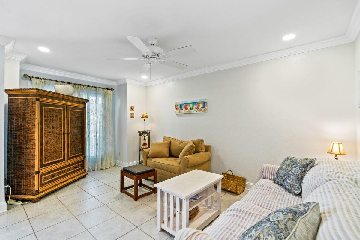 SEASCAPE CONDO PH 6A - Residential