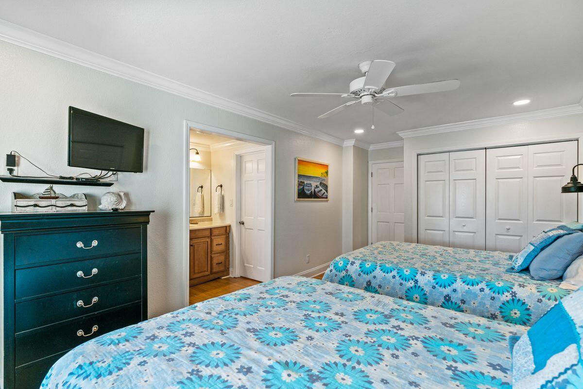 SEASCAPE CONDO PH 6A - Residential