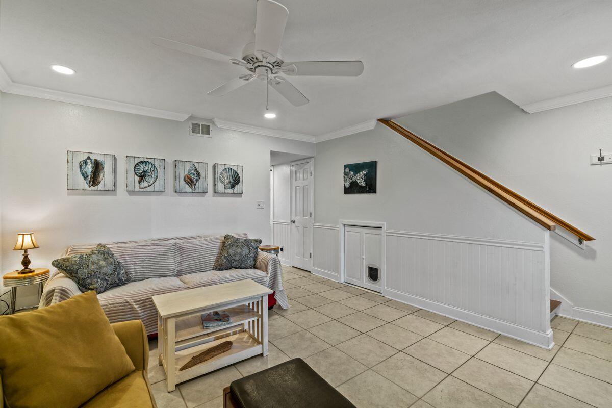 SEASCAPE CONDO PH 6A - Residential