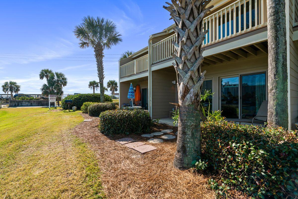 SEASCAPE CONDO PH 6A - Residential