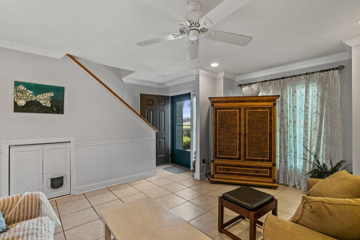 SEASCAPE CONDO PH 6A - Residential