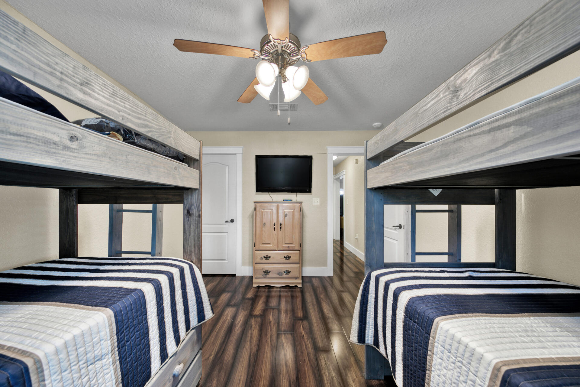 DRIFTWOOD ESTATES - Residential