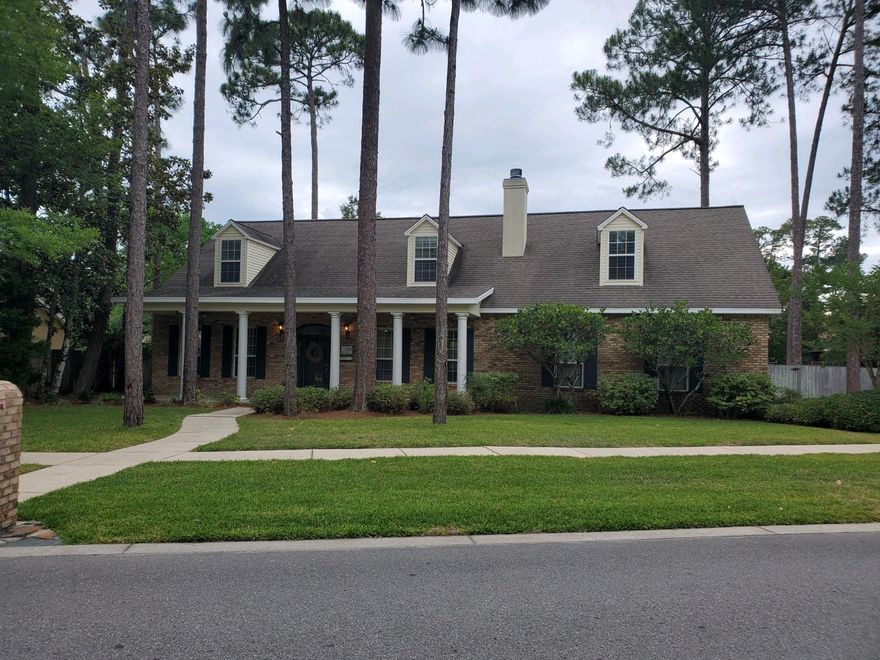 Entered in mls for comps only. This was a fsbo. Beautiful, well maintained home in Bayshore Place.